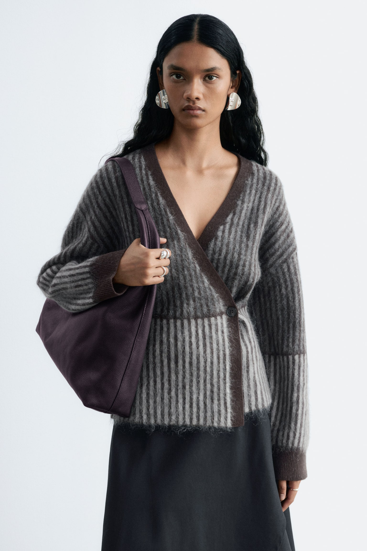 Omlottcardigan i mohairblandning - Grå/brunrandig/Beige - 1