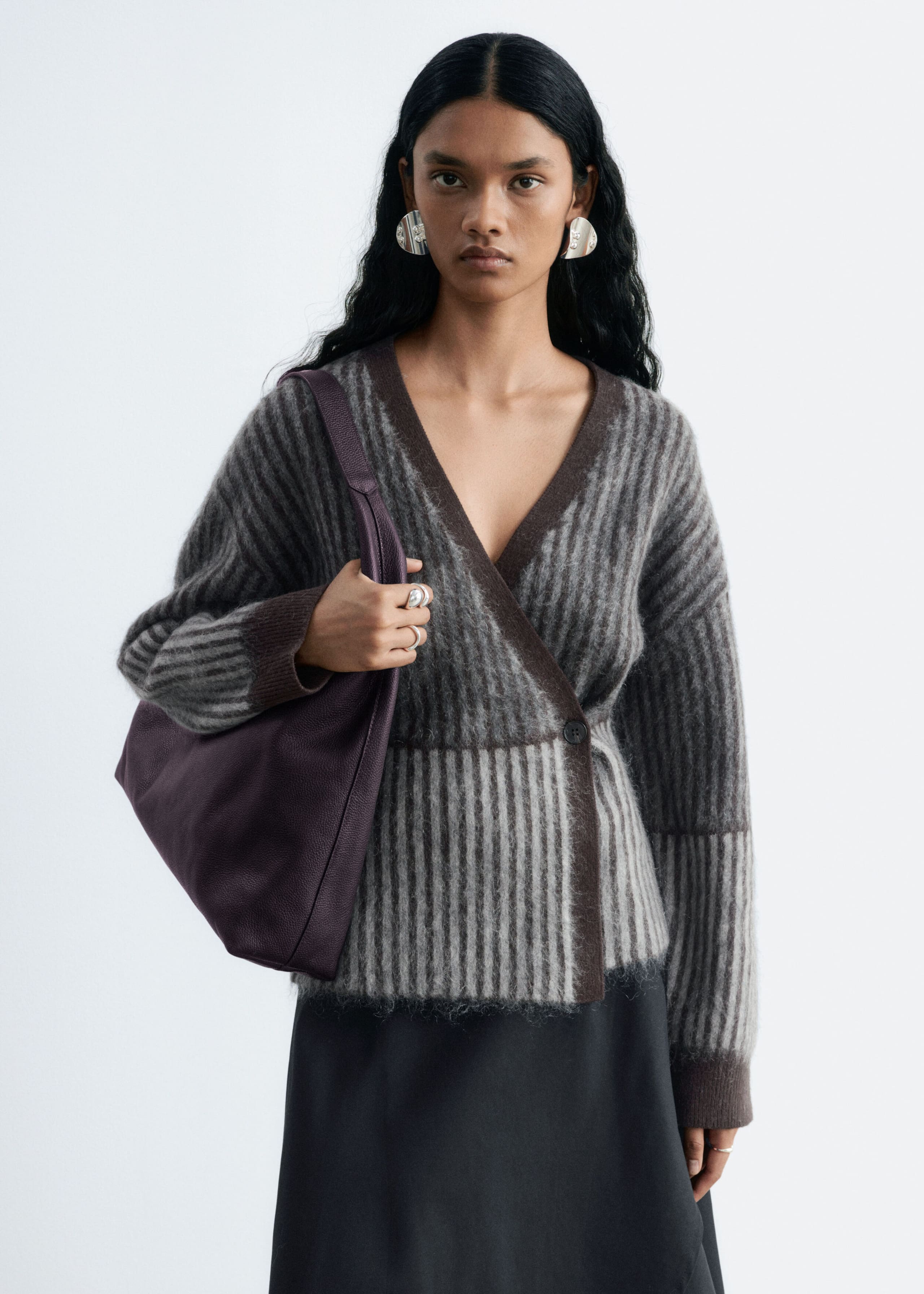 Wikkelvest van een mohairmix - Grijs/bruine strepen - Lookbook