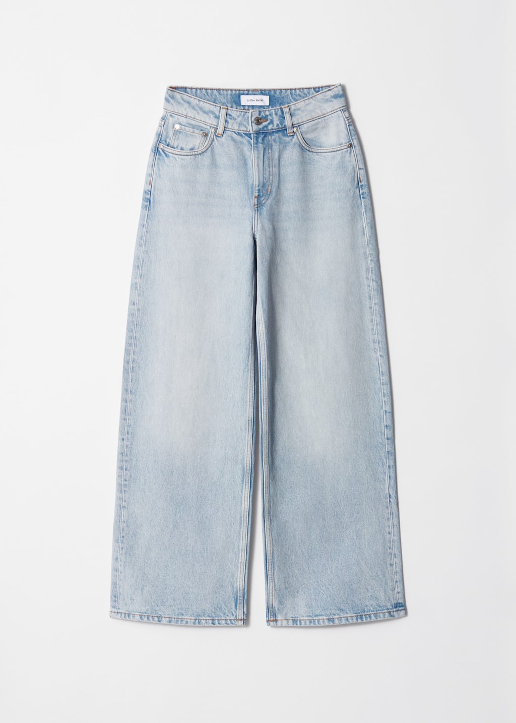 Relaxed Wide-Leg Jeans
