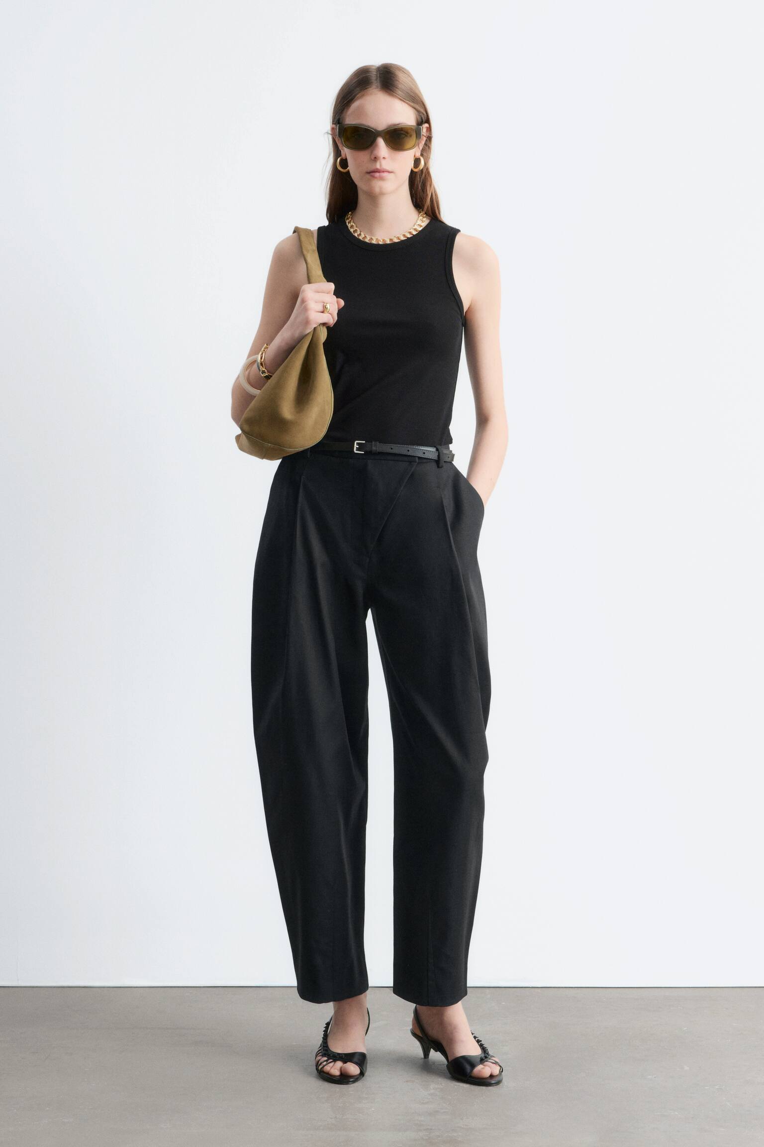 Figurbetontes Tanktop - Schwarz - 6