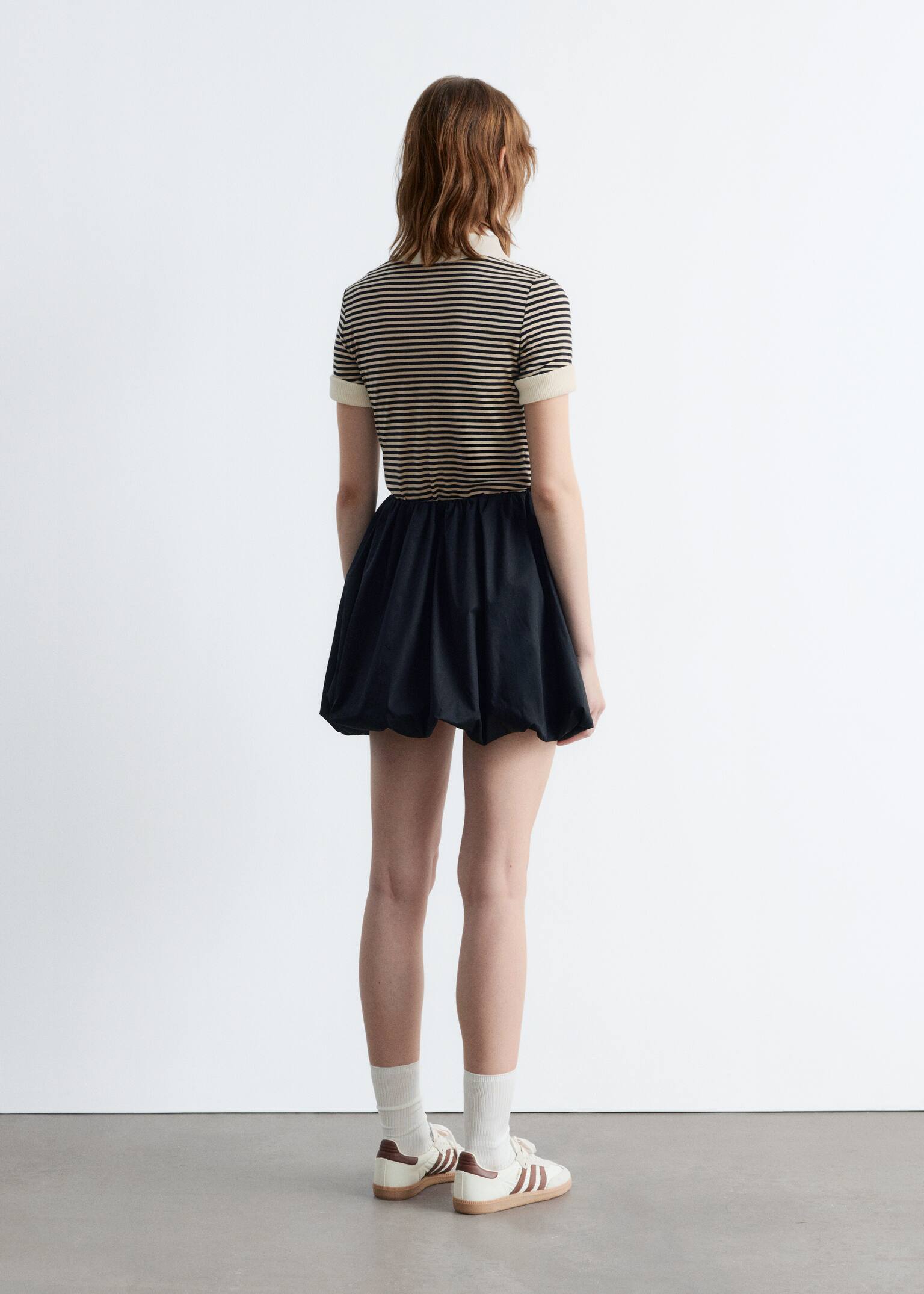 T-shirt brodé - Rayures beiges/noires/Noir/Blanc - 5