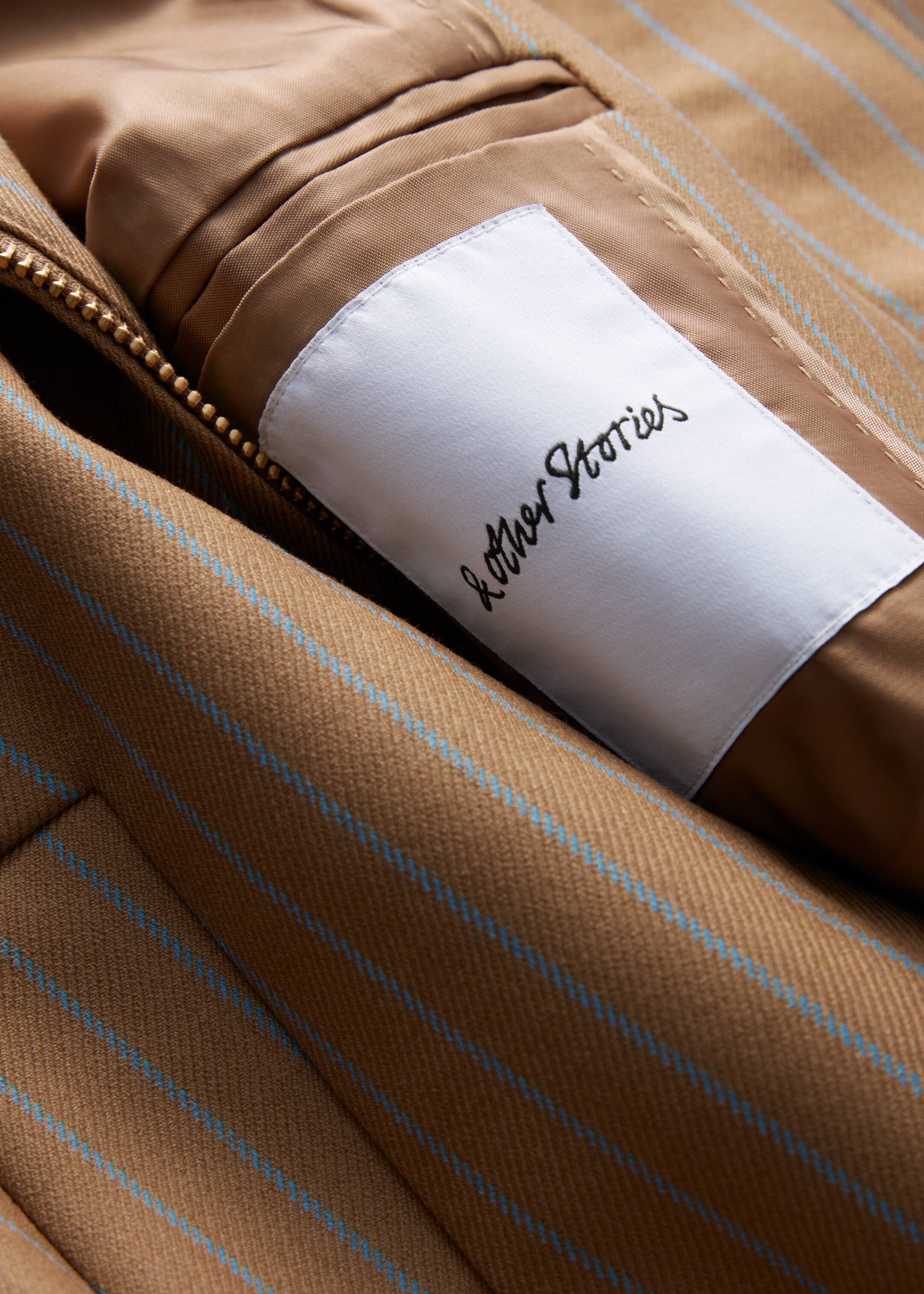 Agrandir l'image: Veste courte en laine - Fines rayures beiges - FEMME | H&M CH 4