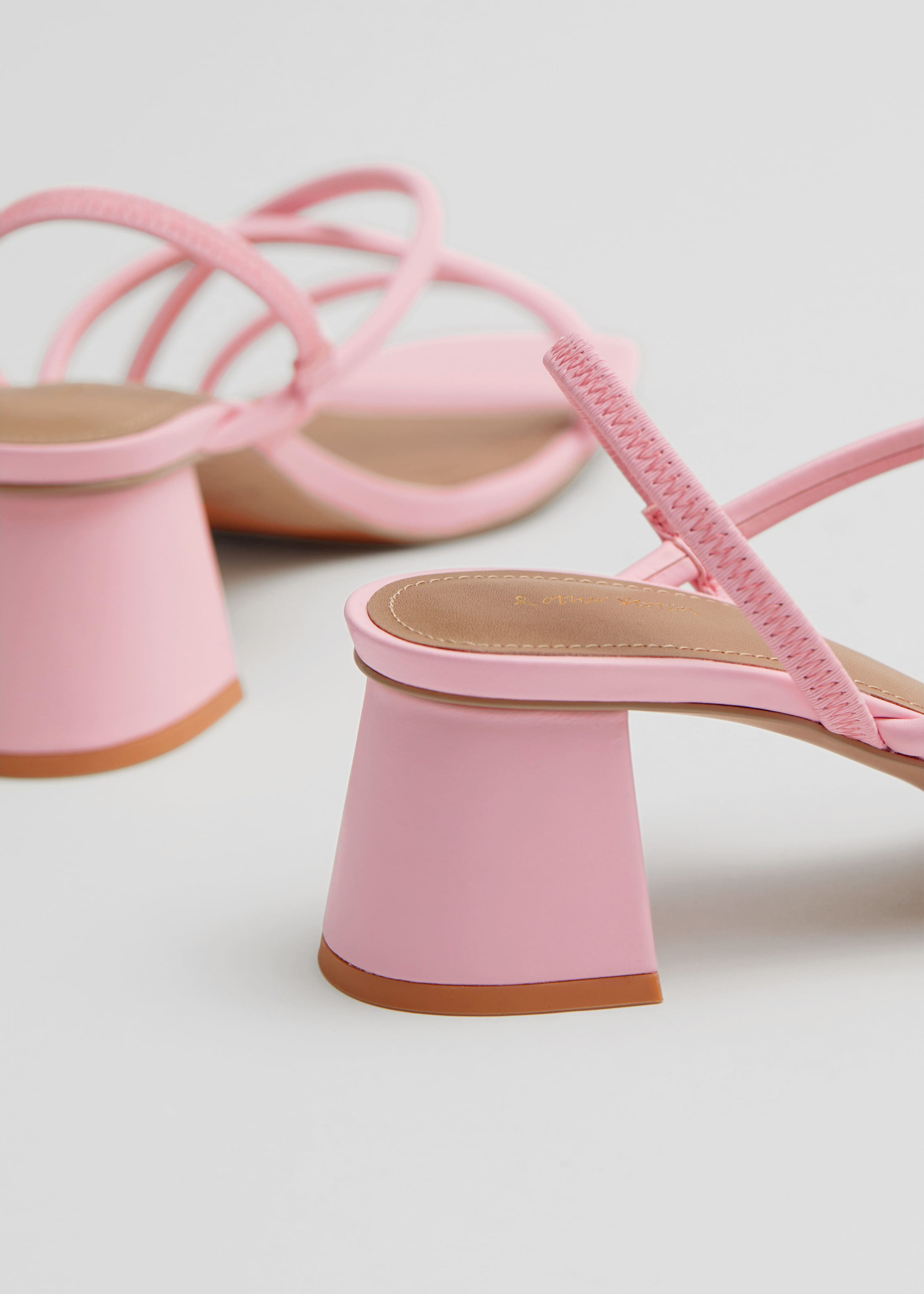Image of Sandalias de tiras con tacón ancho