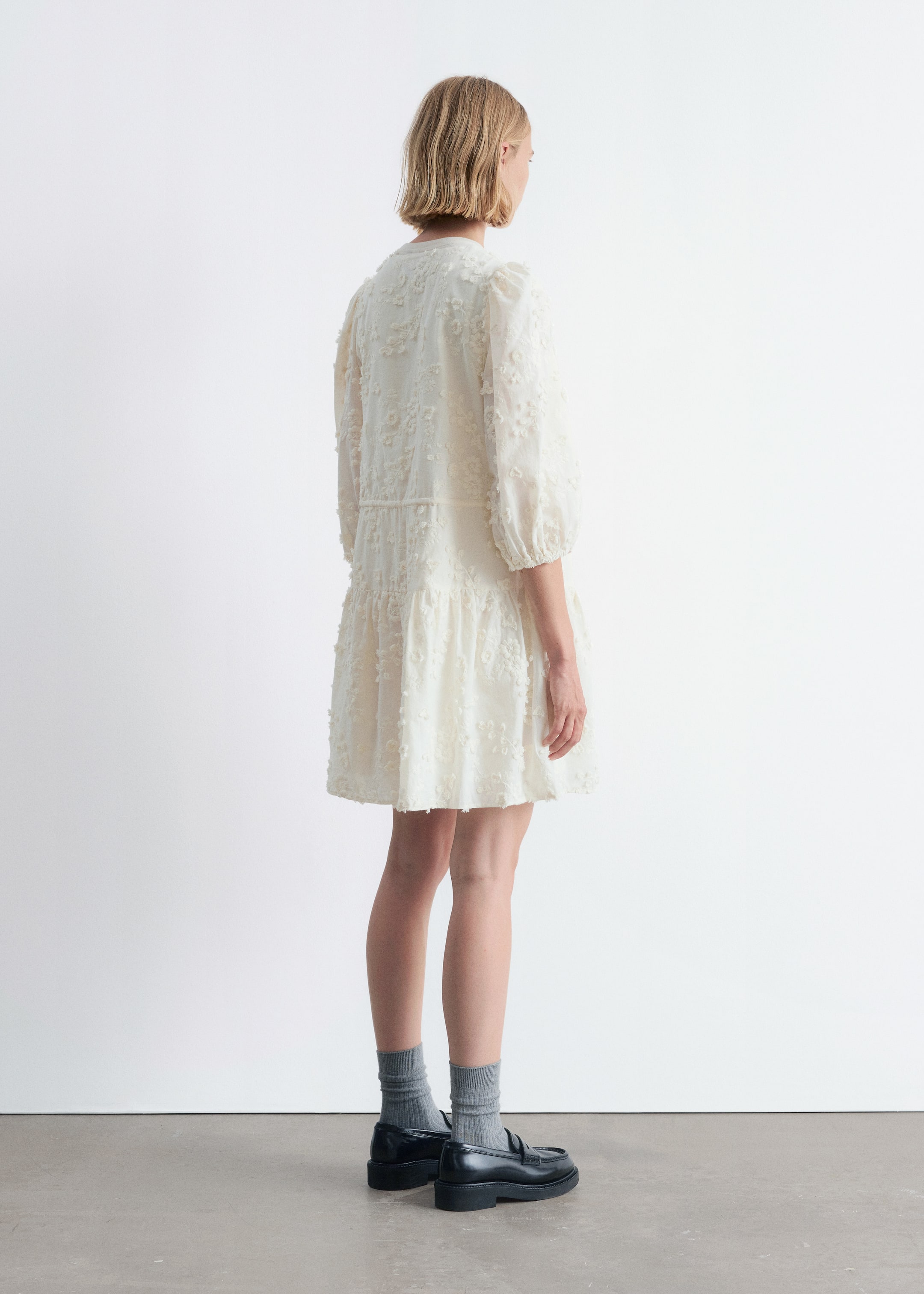 Zobrazit větší obrázek: Vyšívané mini šaty - Krémová - ŽENY | H&M CZ 5