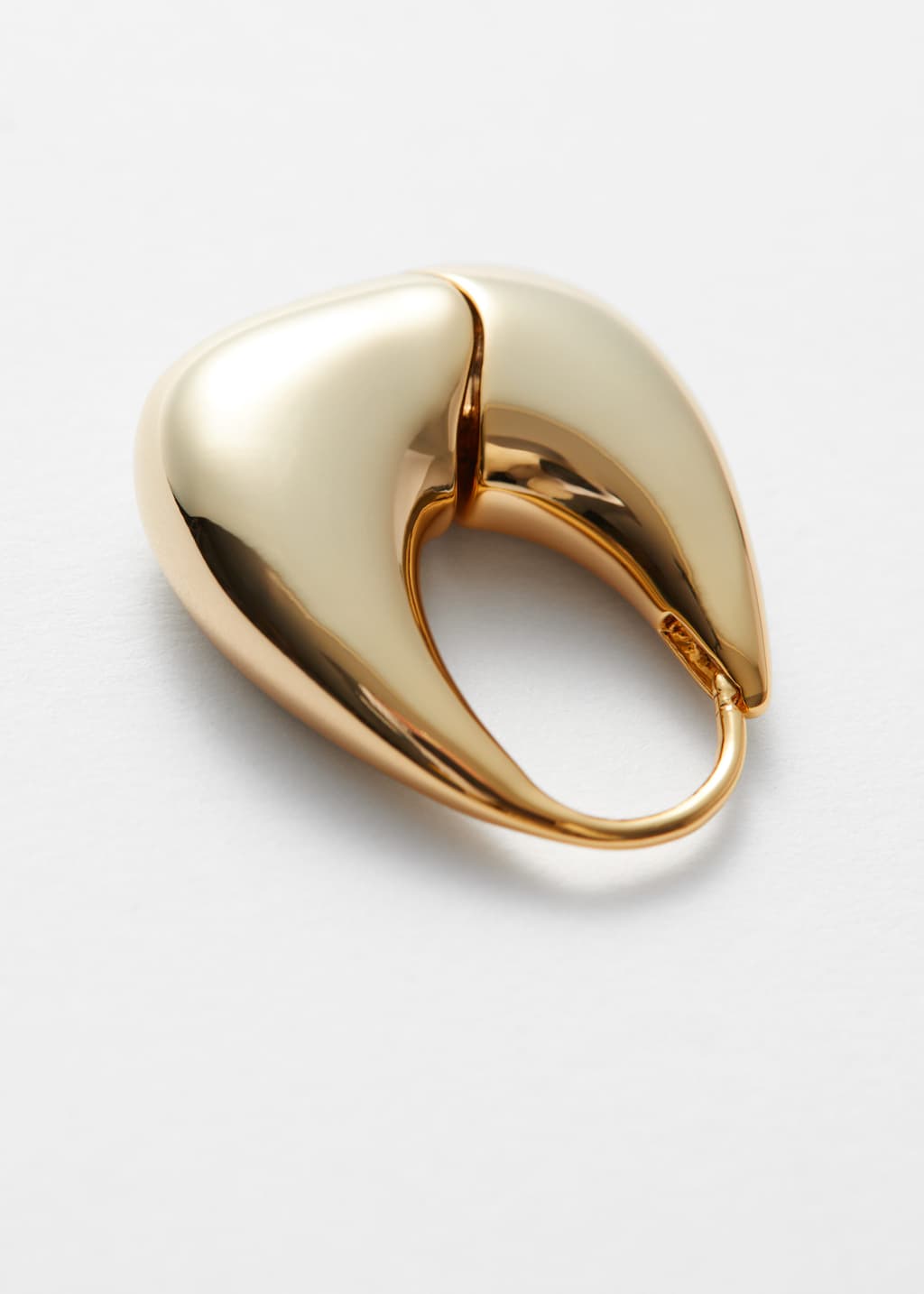Chunky Bell Hoops - {{variantName}} - Descriptive Detail