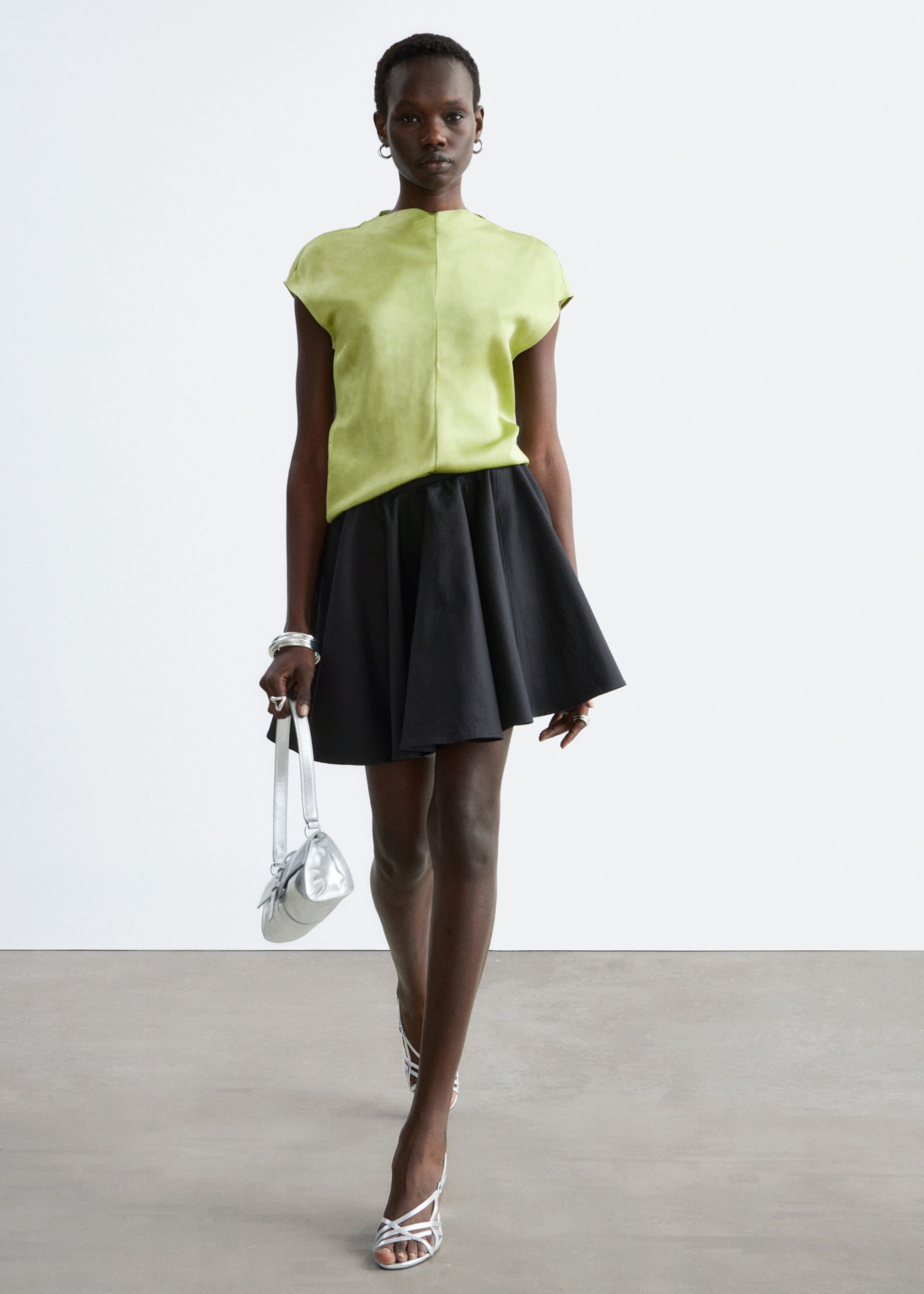 Textured Viscose Sleeveless Top - Green - Lookbook