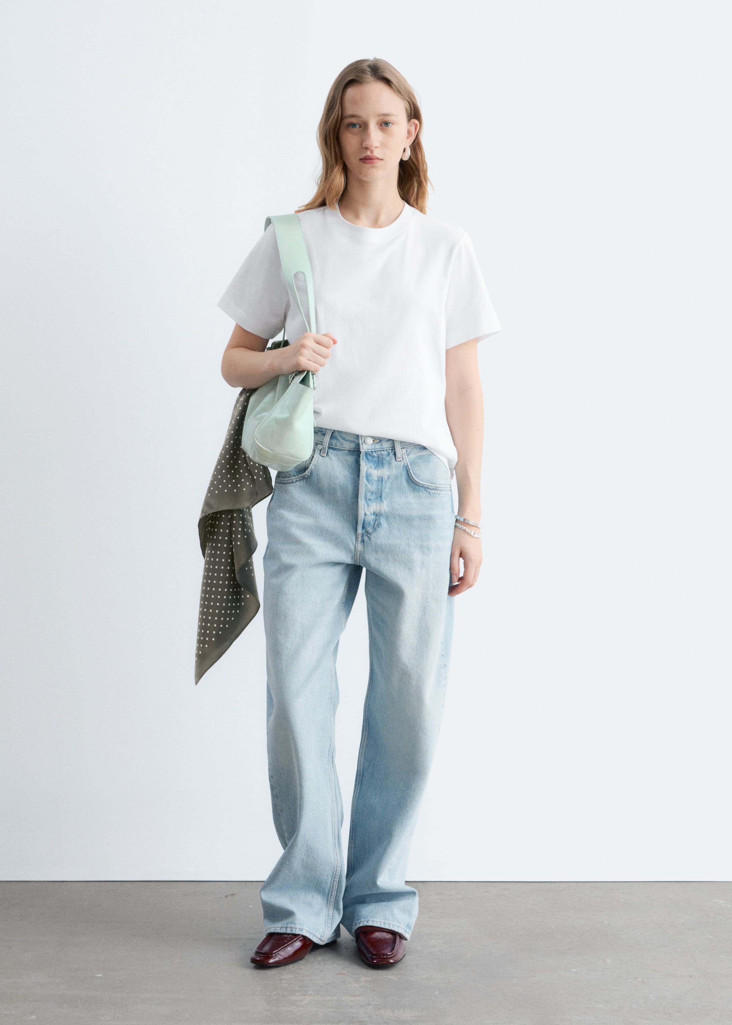 Relaxed Crewneck T-Shirt - Beige - Lookbook