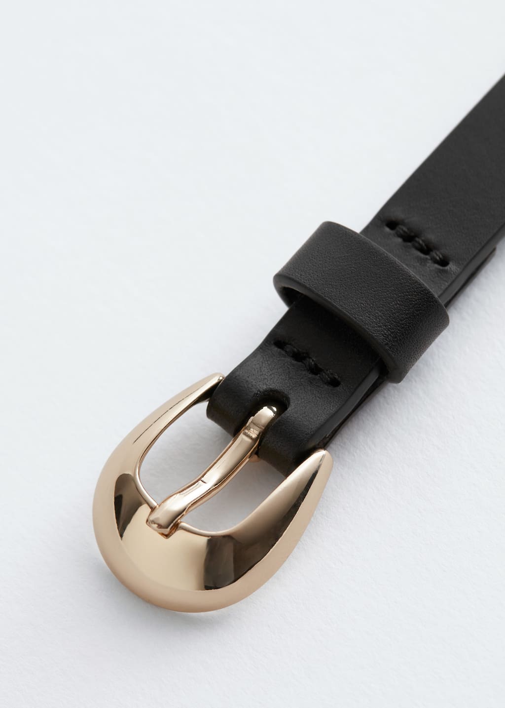 Image of Ceinture en cuir à boucle en forme de croissant