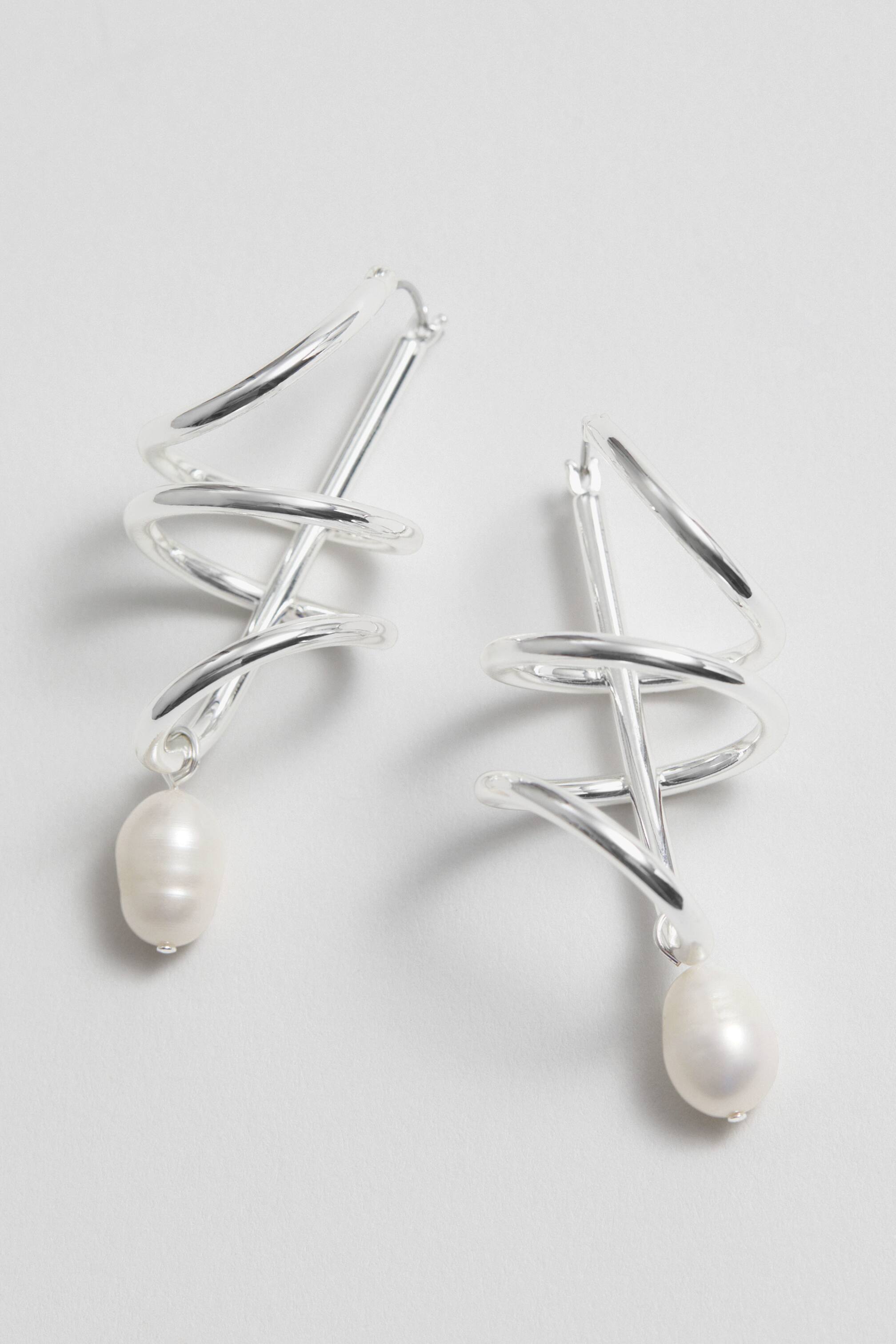 Se større billede: Hvirvlende perleøreringe - Sølv - DAME | H&M DK 1