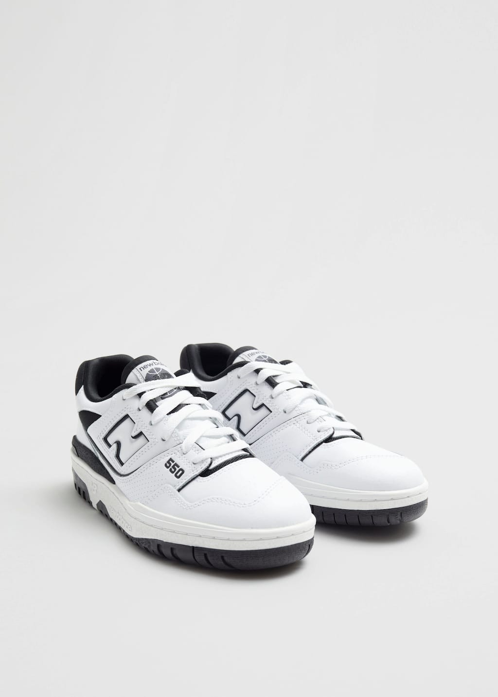 Sneakersy New Balance 550 C – Biały – Martwa natura
