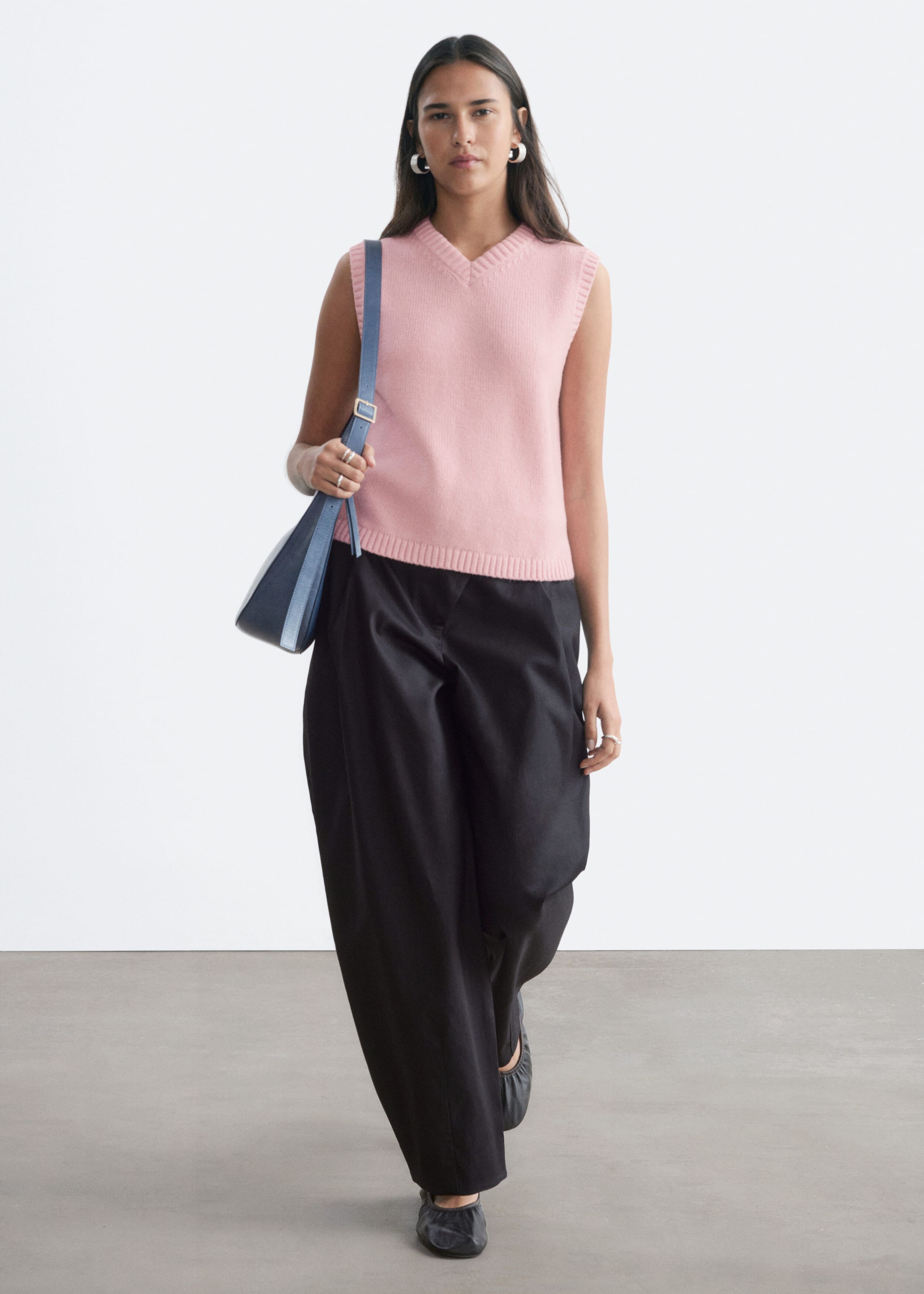 Wool-Cotton Knitted Vest - Black - Lookbook