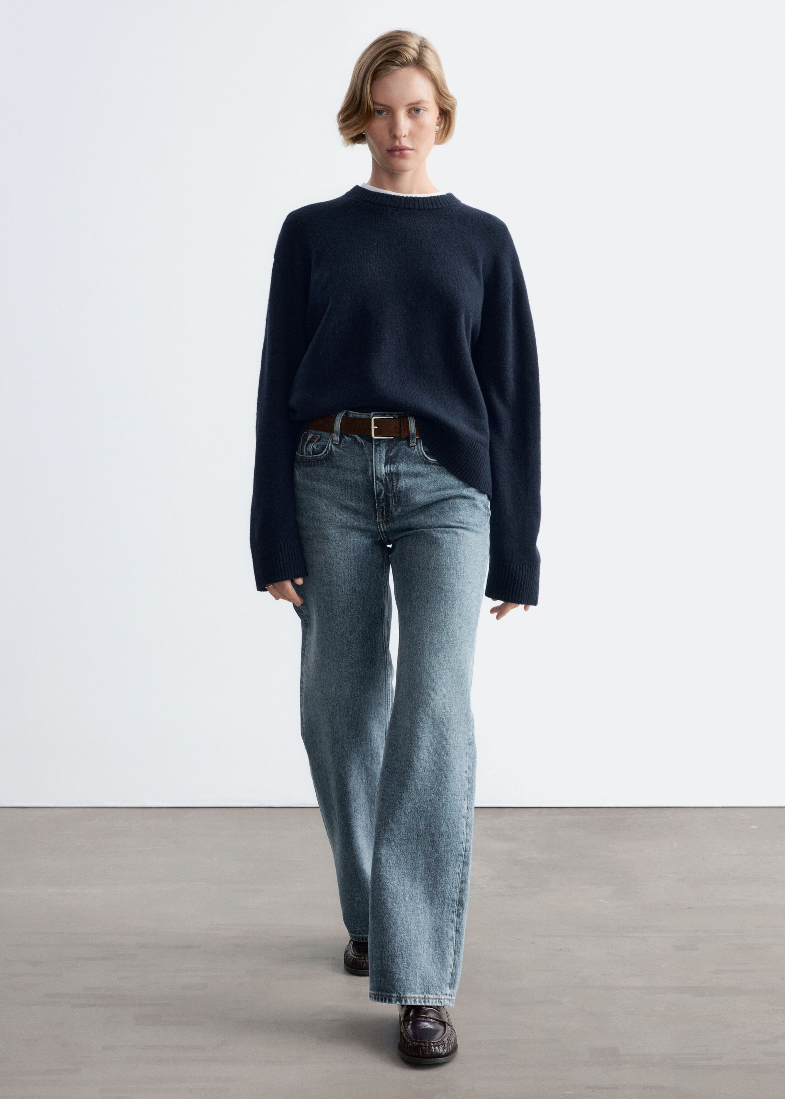 Pudełkowy sweter z dzianiny – Ciemnoniebieski – Lookbook
