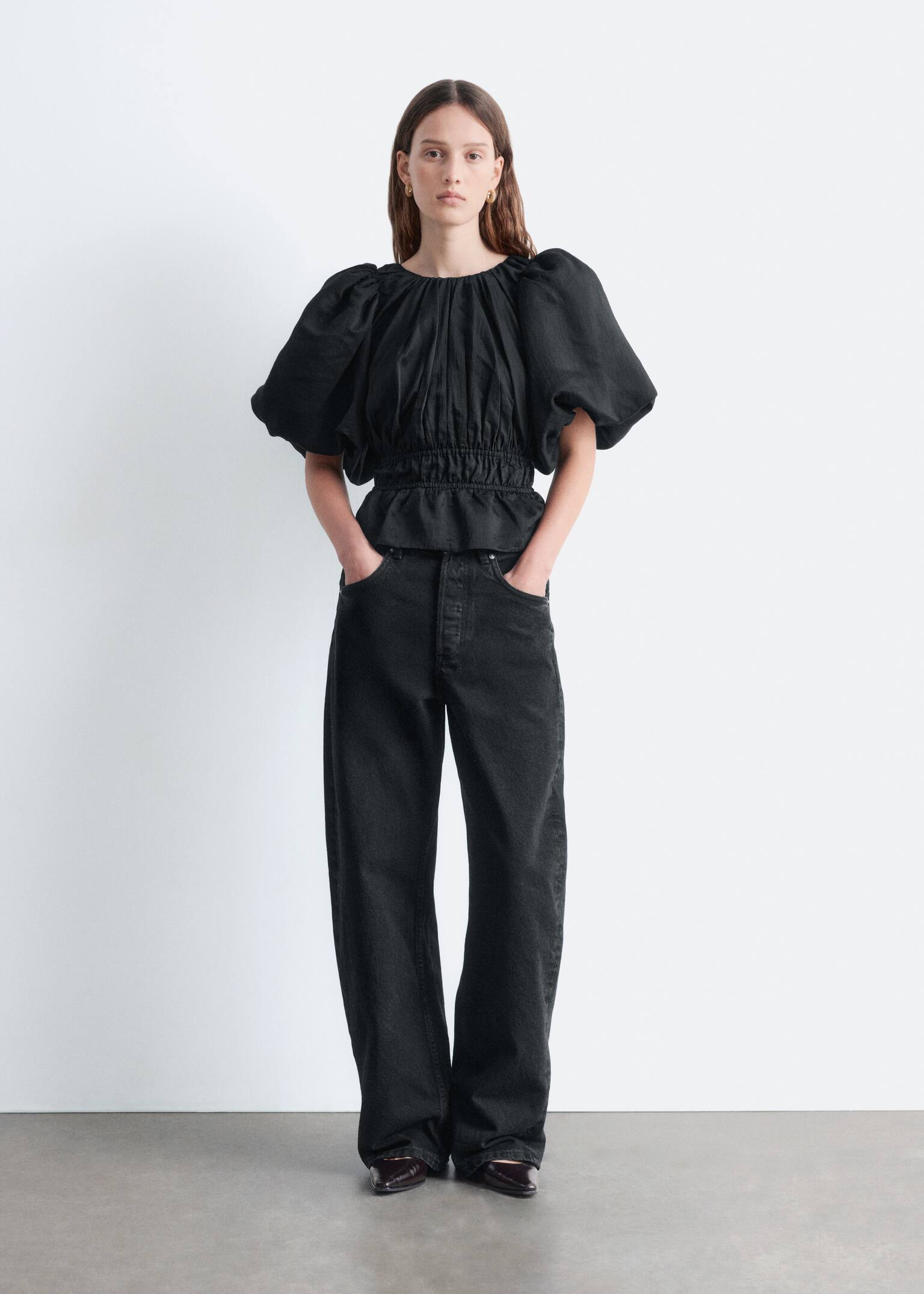 Puhvihihainen peplum-paita - Musta - 1