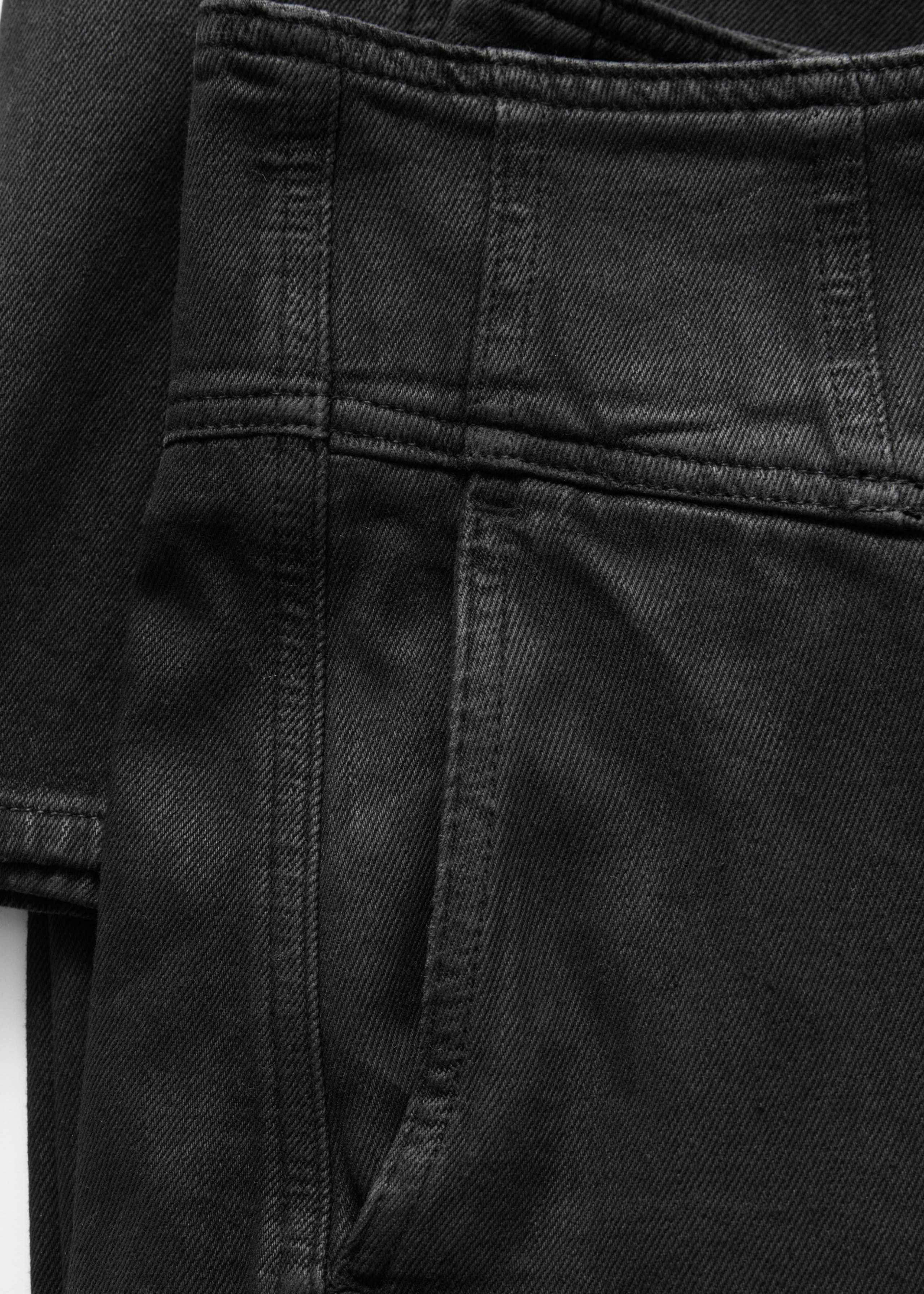 High-Waist Barrel-Leg Jeans - {{variantName}} - Descriptive Detail