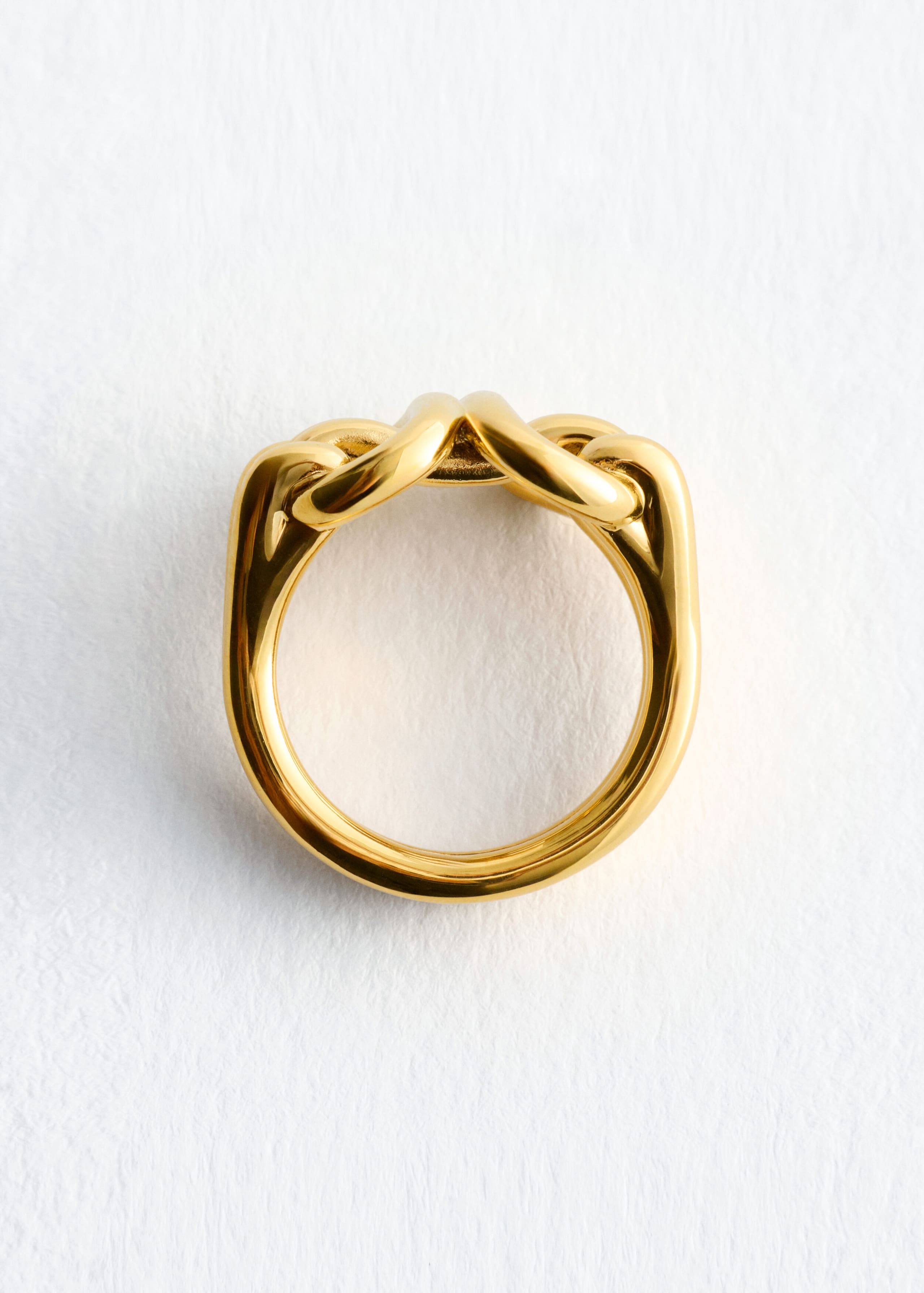 Interlocking Loop Ring - {{variantName}} - Descriptive Detail