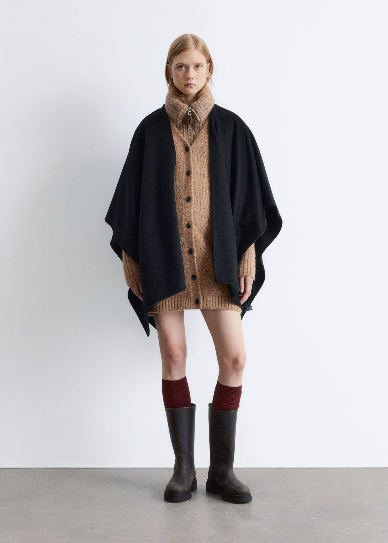 Wool Cape - Black