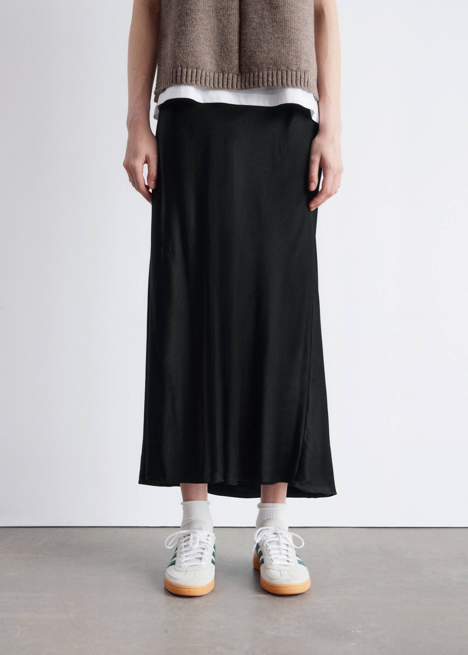Midirock aus Satin - Schwarz/Dunkelbraun - 4