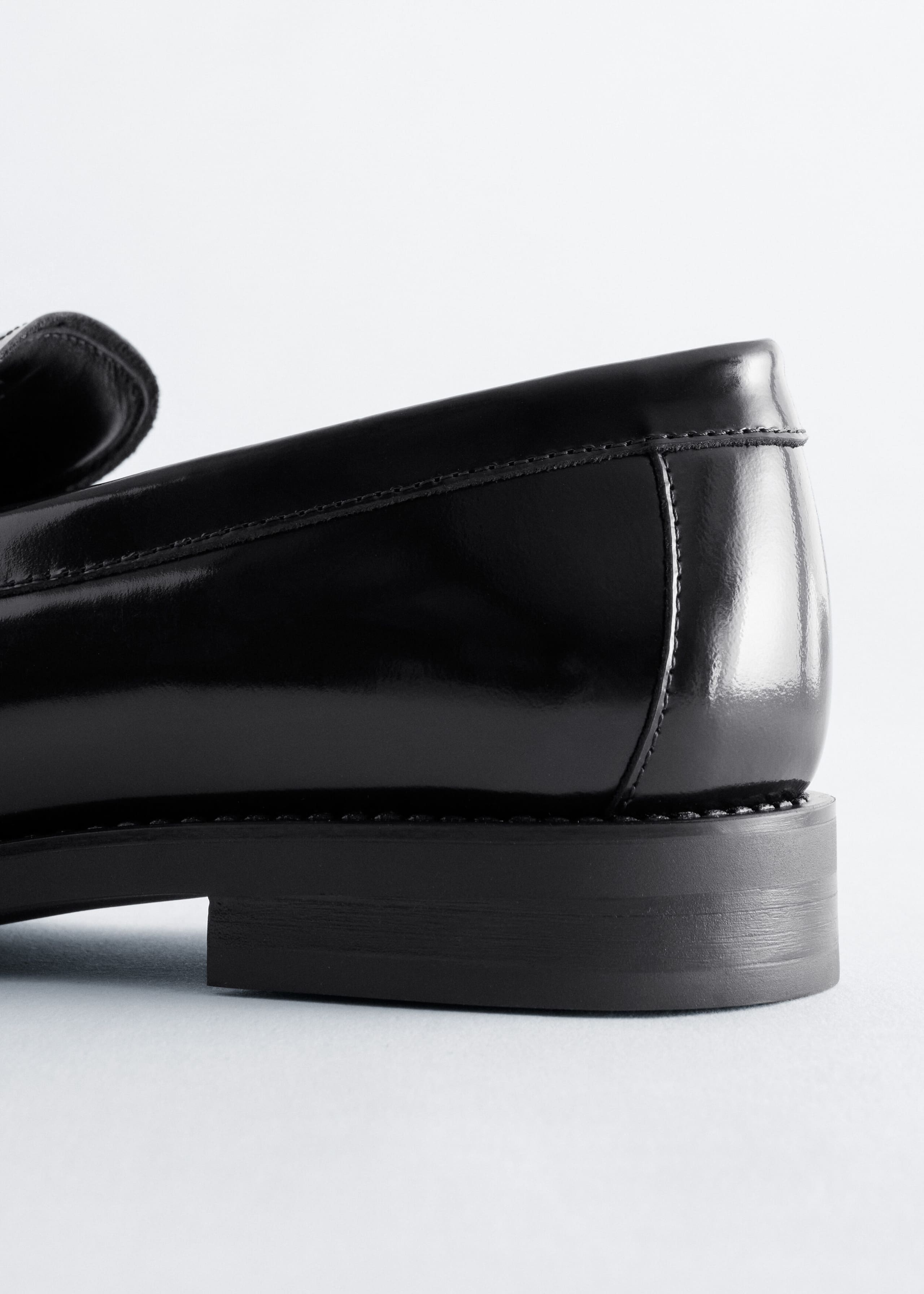 Penny-Loafer aus Leder - {{variantName}} - Beschreibendes Detail
