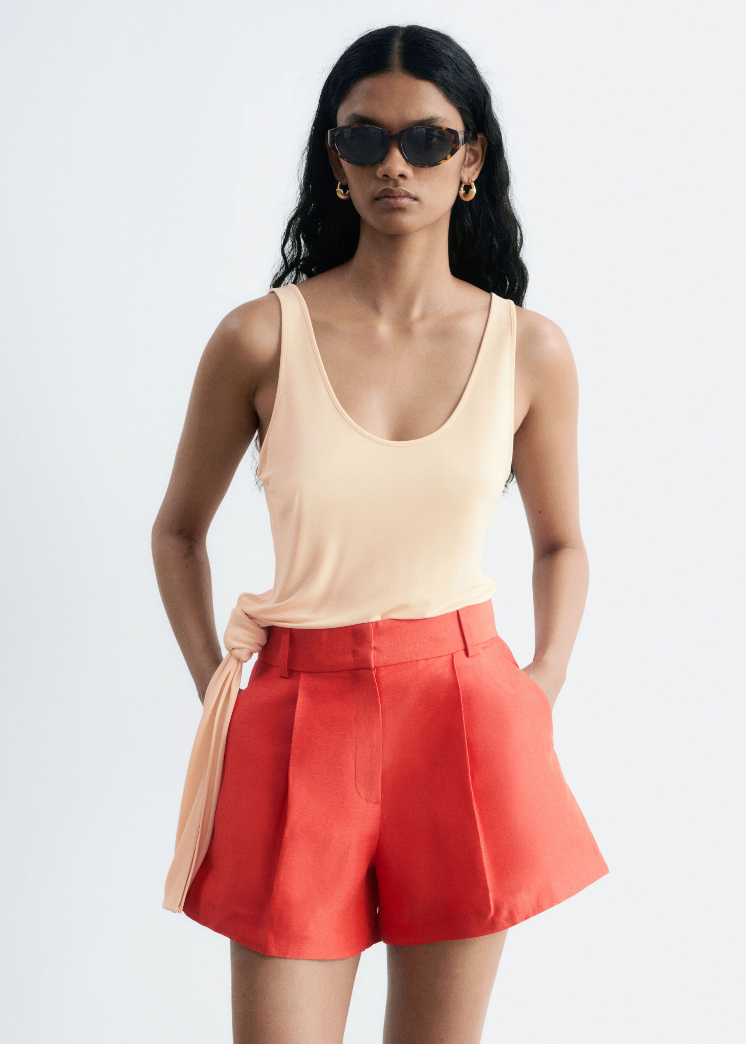 Pleated Linen-Blend Shorts - Beige - Lookbook