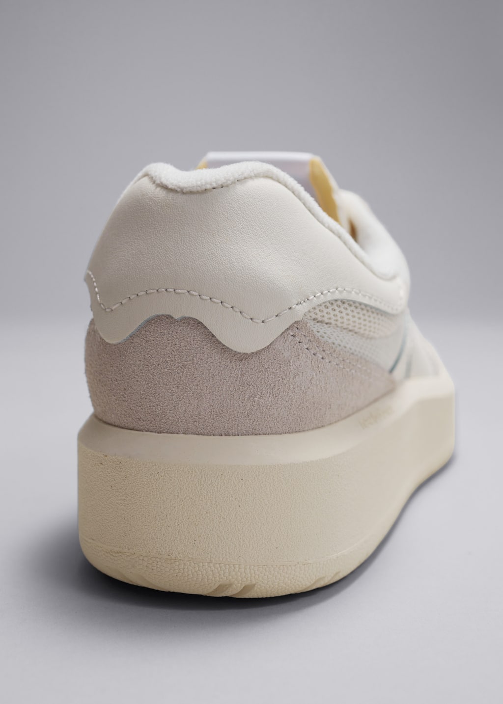 Sneakersy New Balance CT302 – {{variantName}} – Szczegół