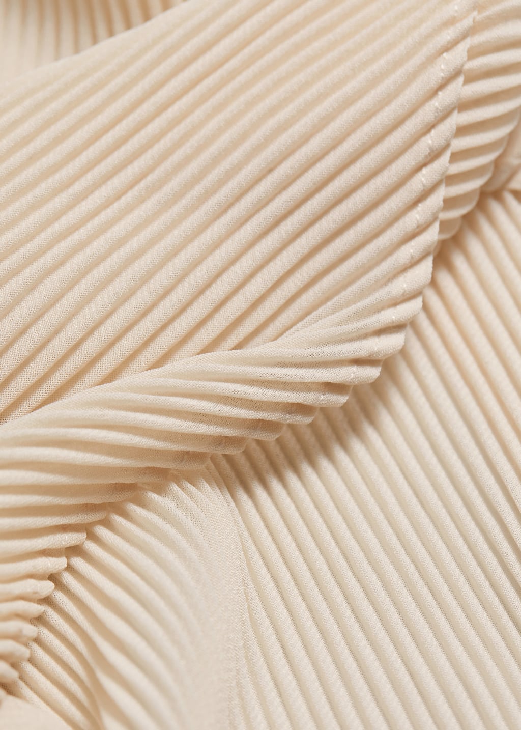 Plissierter Schal - {{variantName}} - Beschreibendes Detail