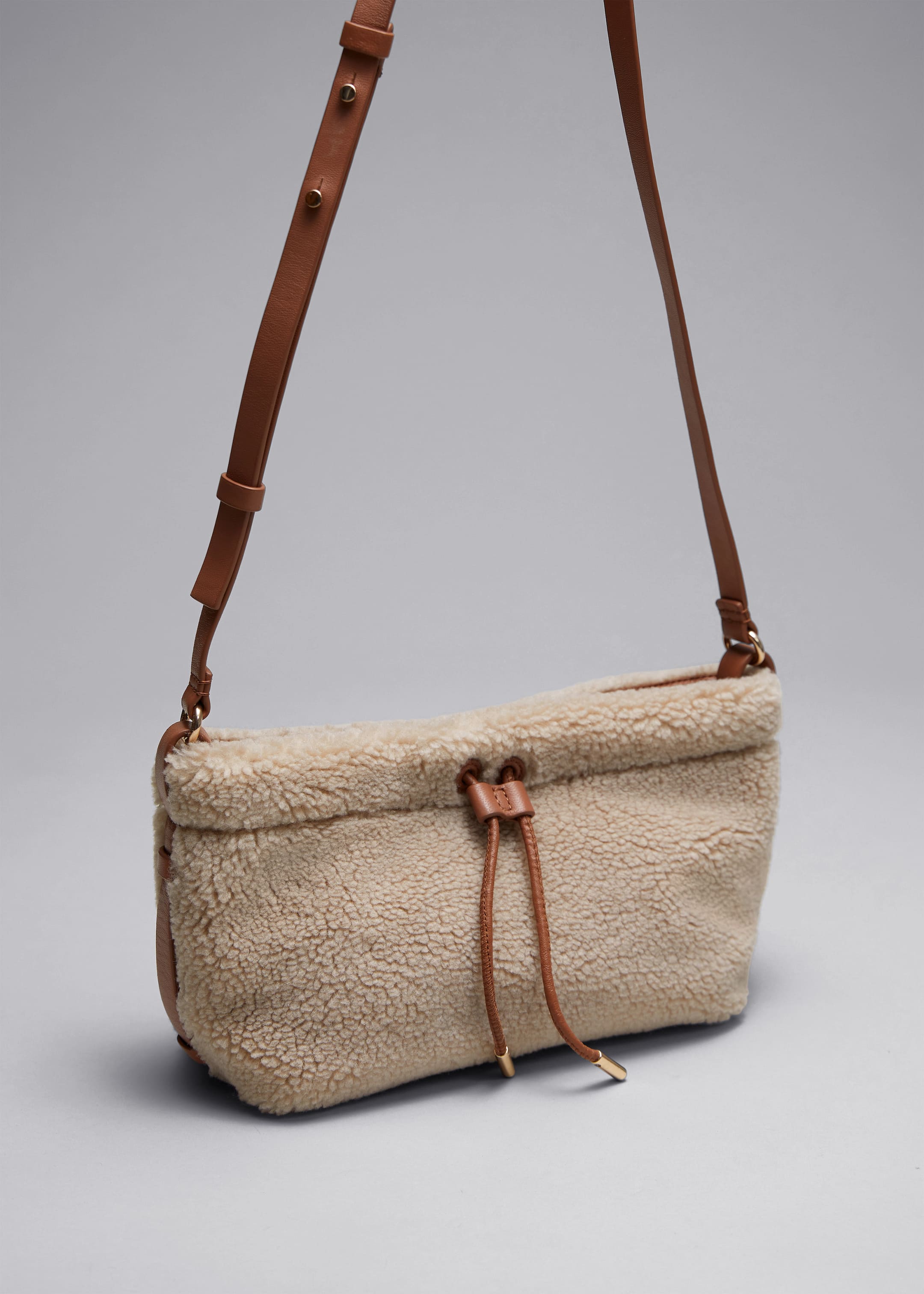 Grotere afbeelding bekijken: Tas van teddy met leer - Beige - DAMES | H&M NL 2