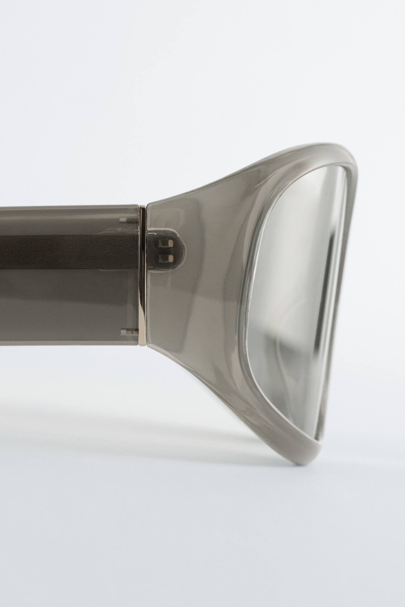 Duże owalne okulary przeciwsłoneczne - Szary/Przydymiony róż/Czarny - 4