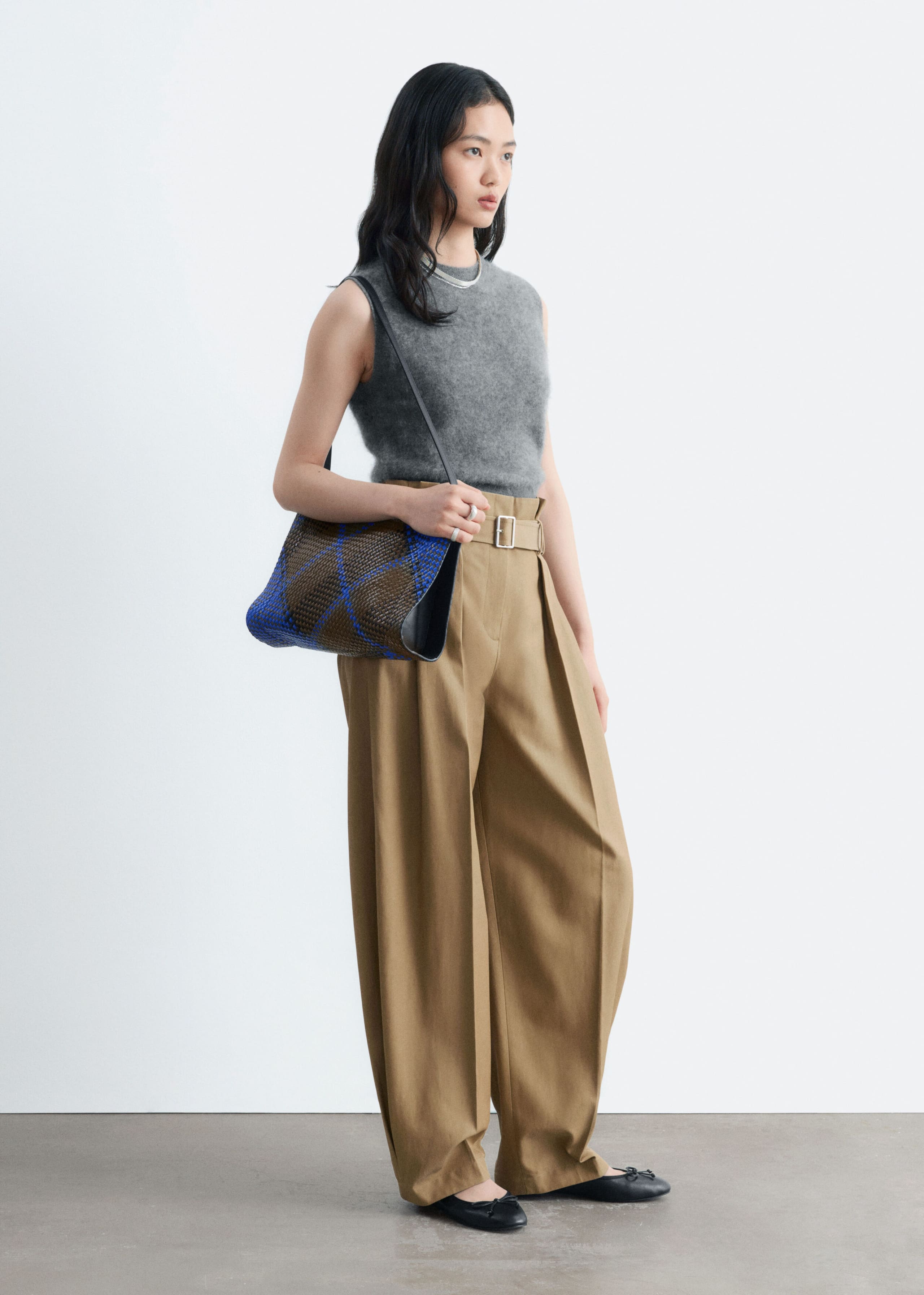 Paperbag Pleat Trousers - Beige - Lookbook