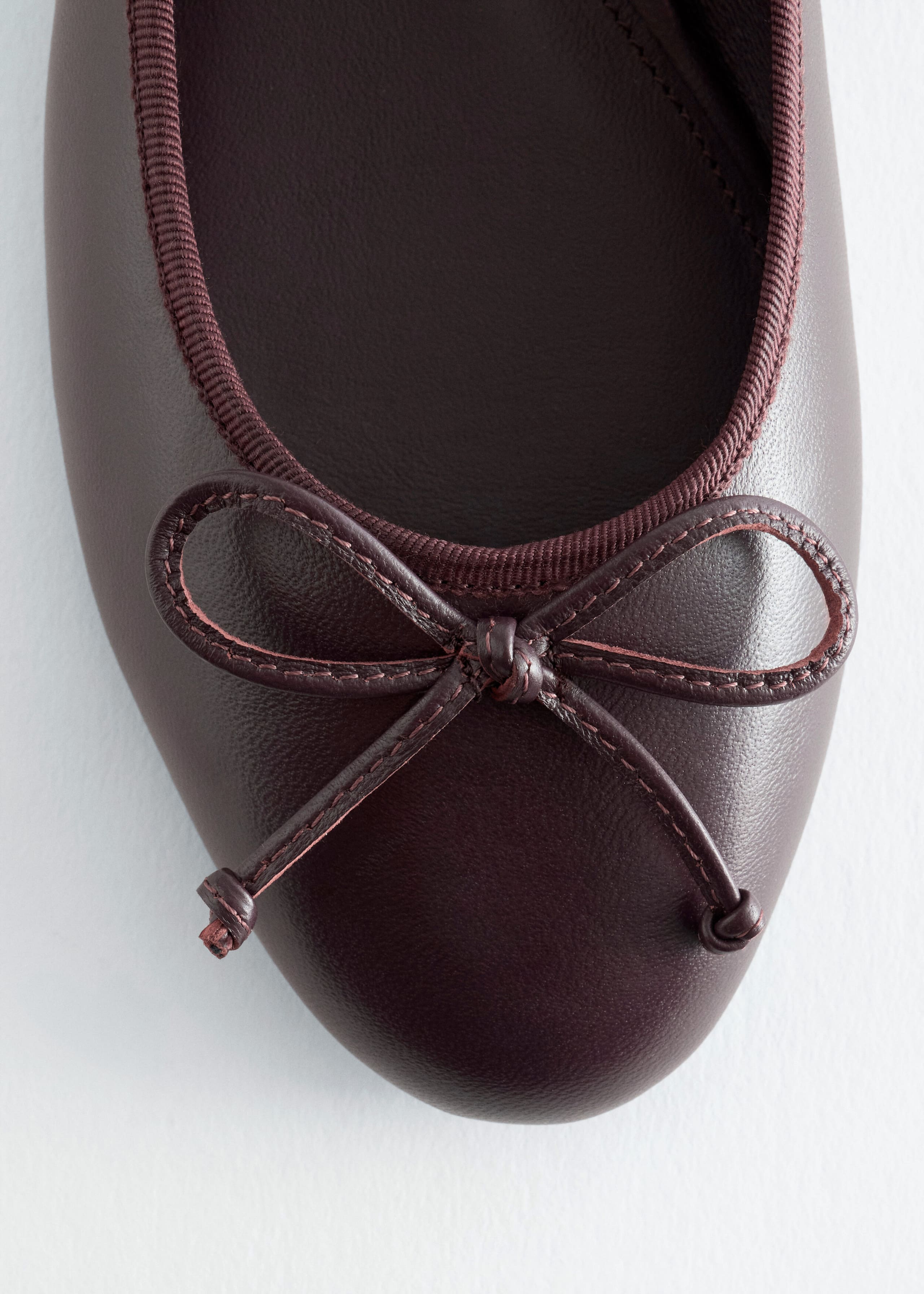 Ballerines en cuir - {{variantName}} - Descriptive Detail