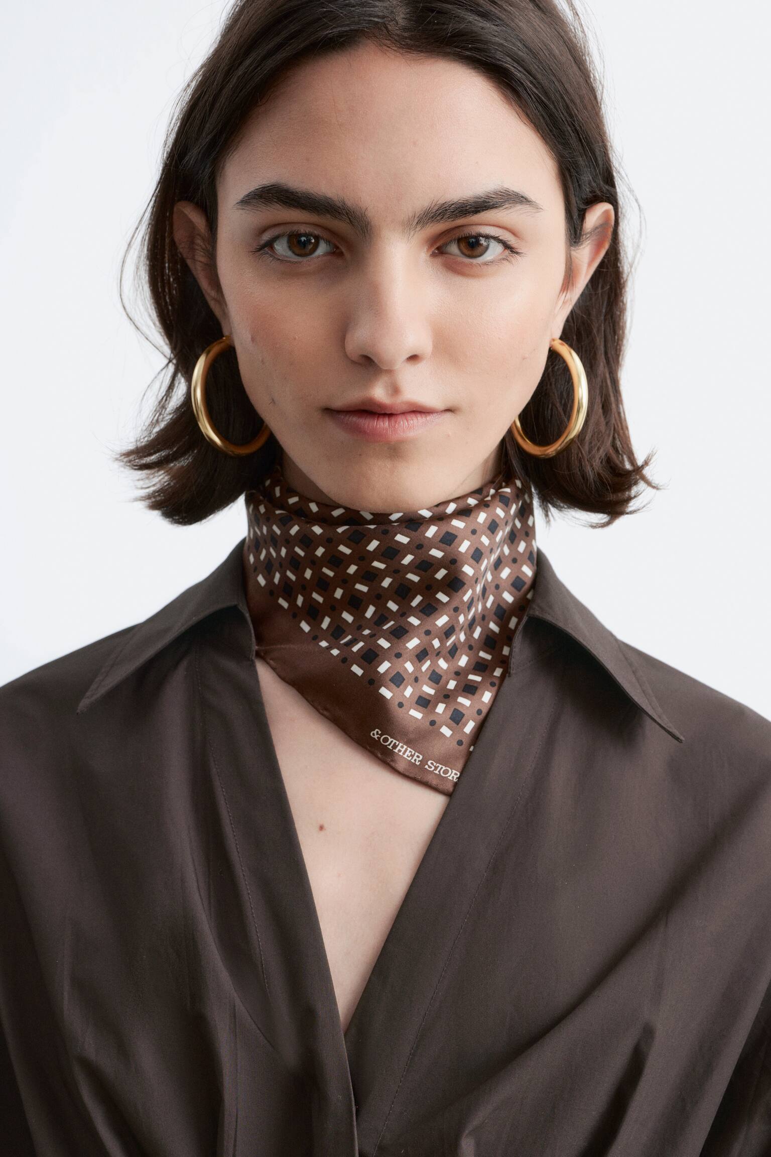 Fitted-Waist Cotton Shirt - חום כהה - 3