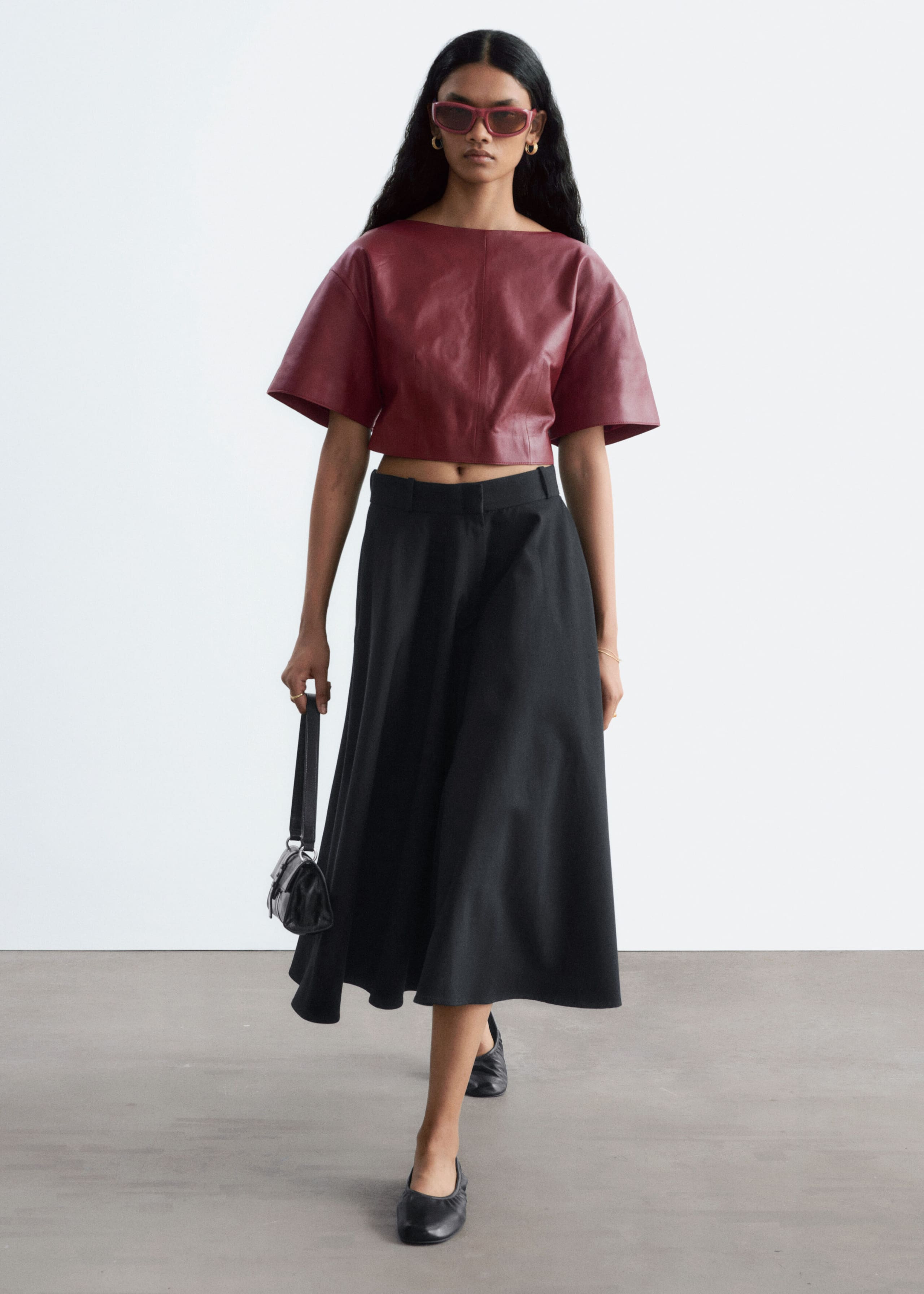 Haut en cuir à nouer au dos - Rouge foncé - Lookbook