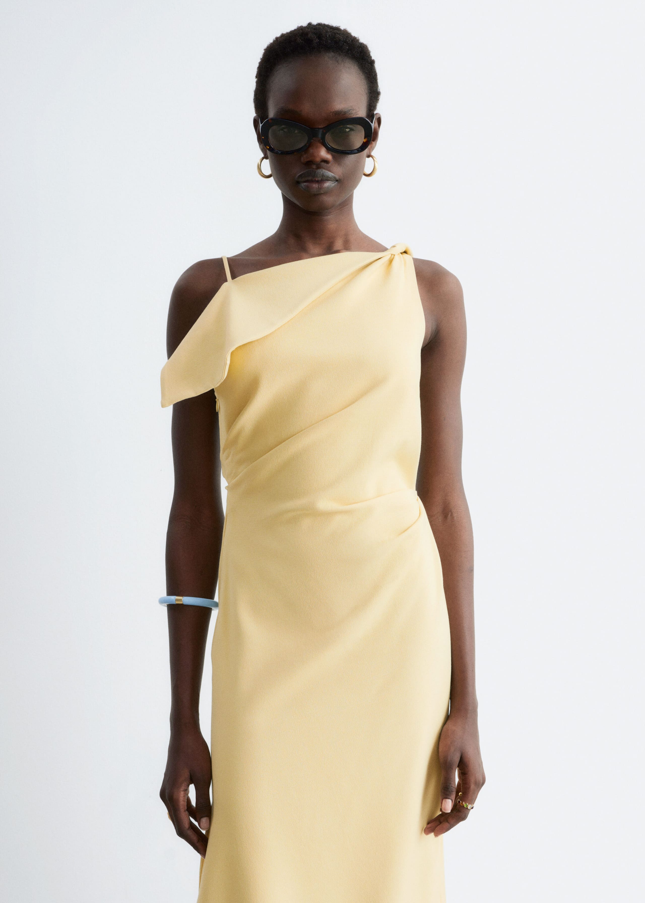 Image of Maxi abito con spallina ritorta