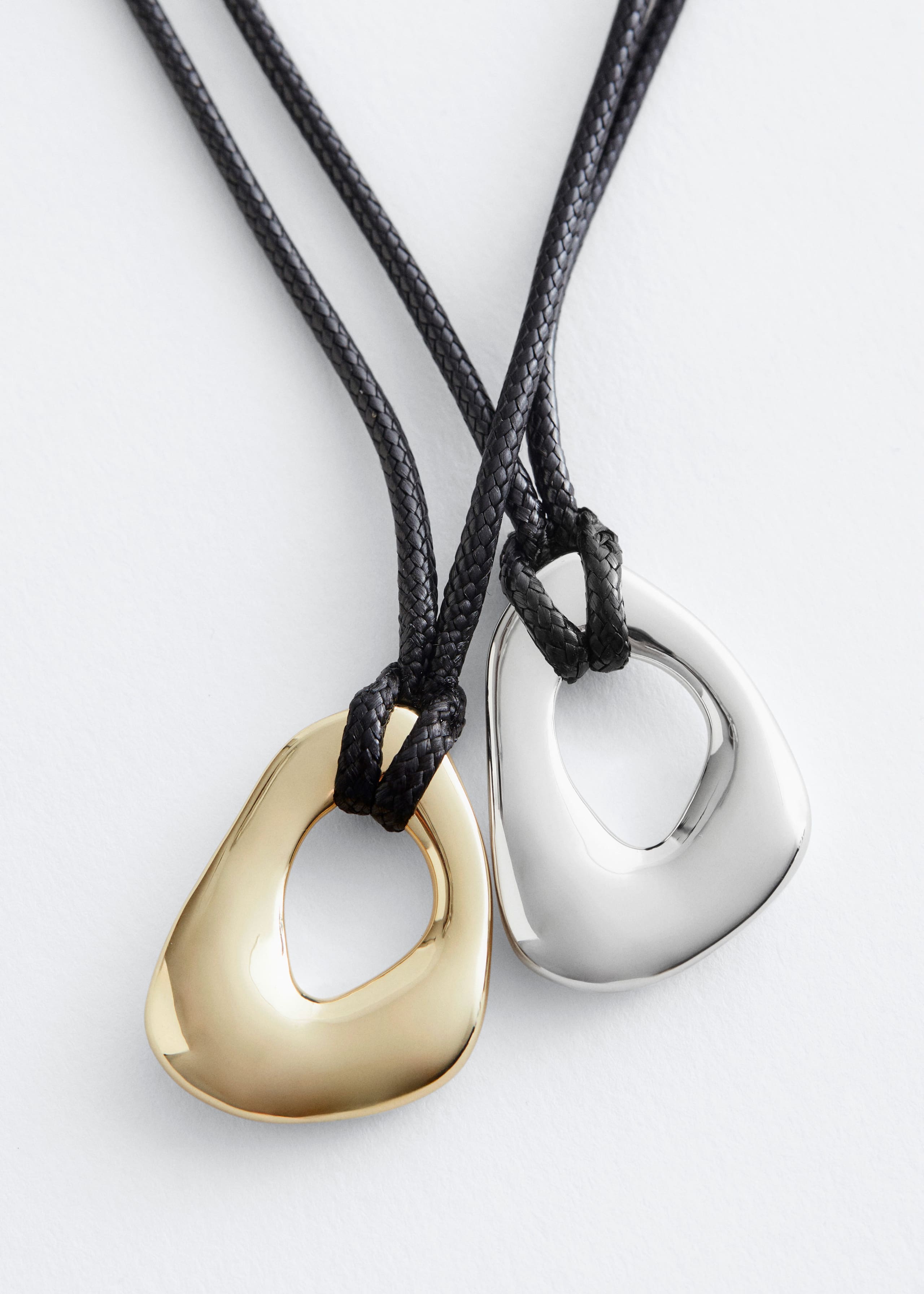 Image of Kette mit skulpturalem Anhänger
