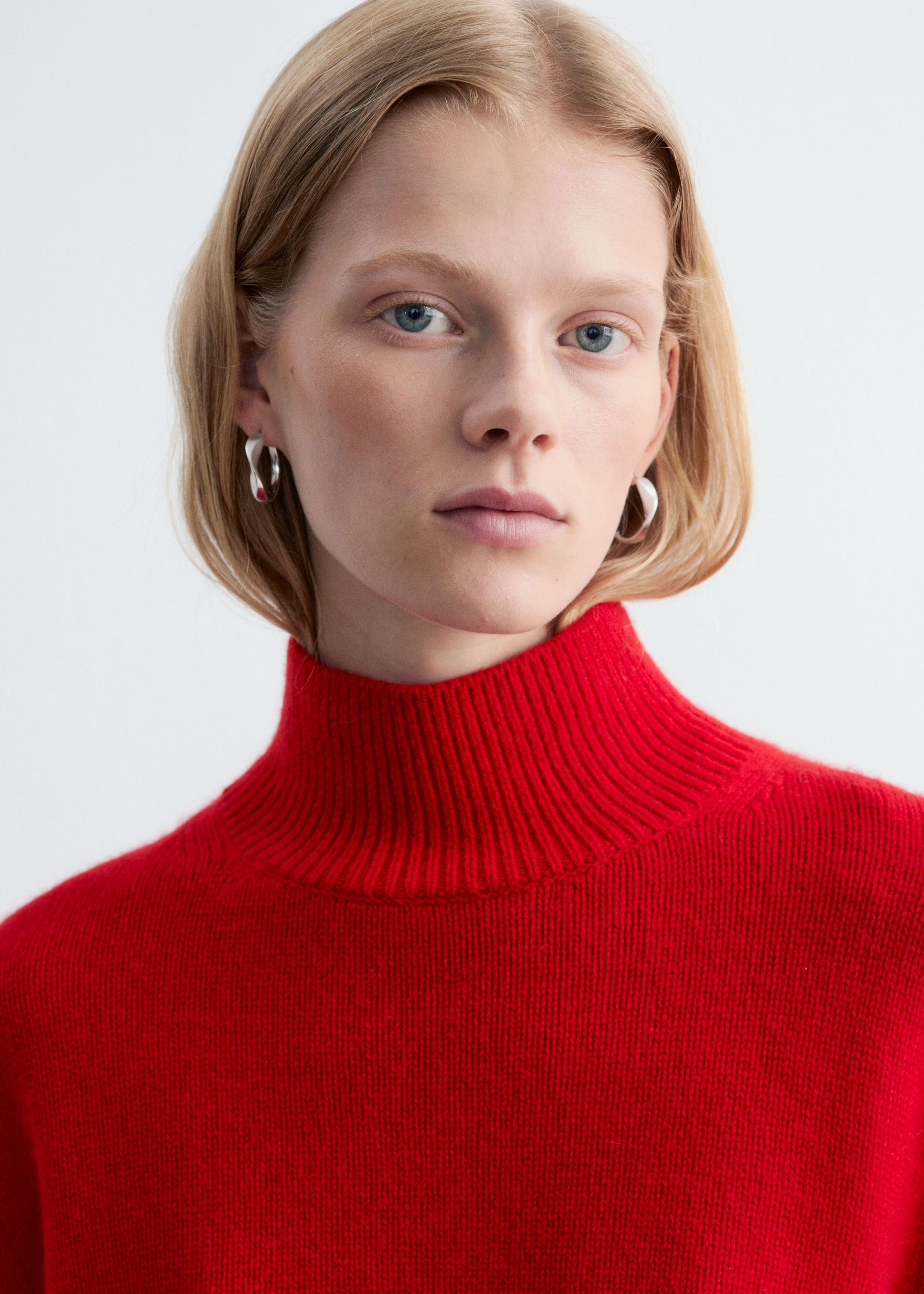 Wool-Cashmere Mock Neck Jumper - Red - Lookbook