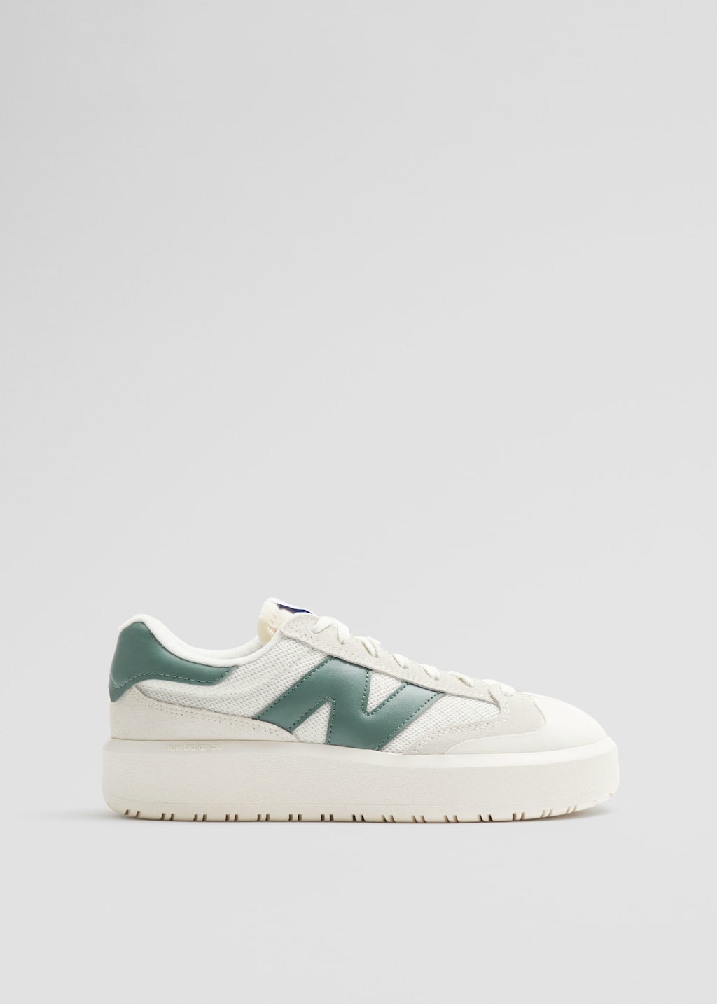 Sneakersy New Balance CT302 – Biały/Czerwony – Martwa natura