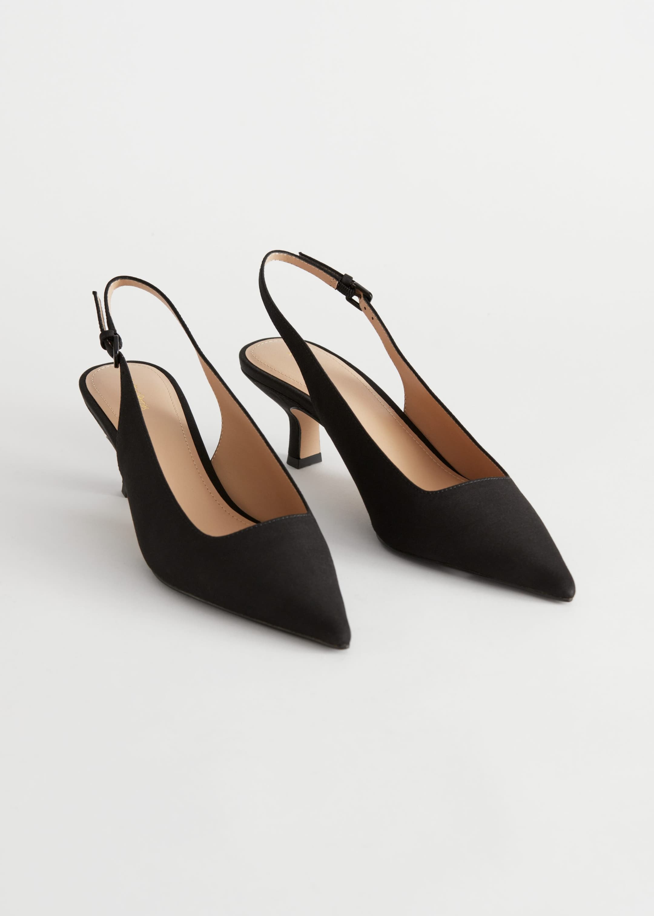 Grösseres Bild ansehen: Spitz zulaufende Pumps mit Fersenriemen - Schwarz - DAMEN | H&M CH 2