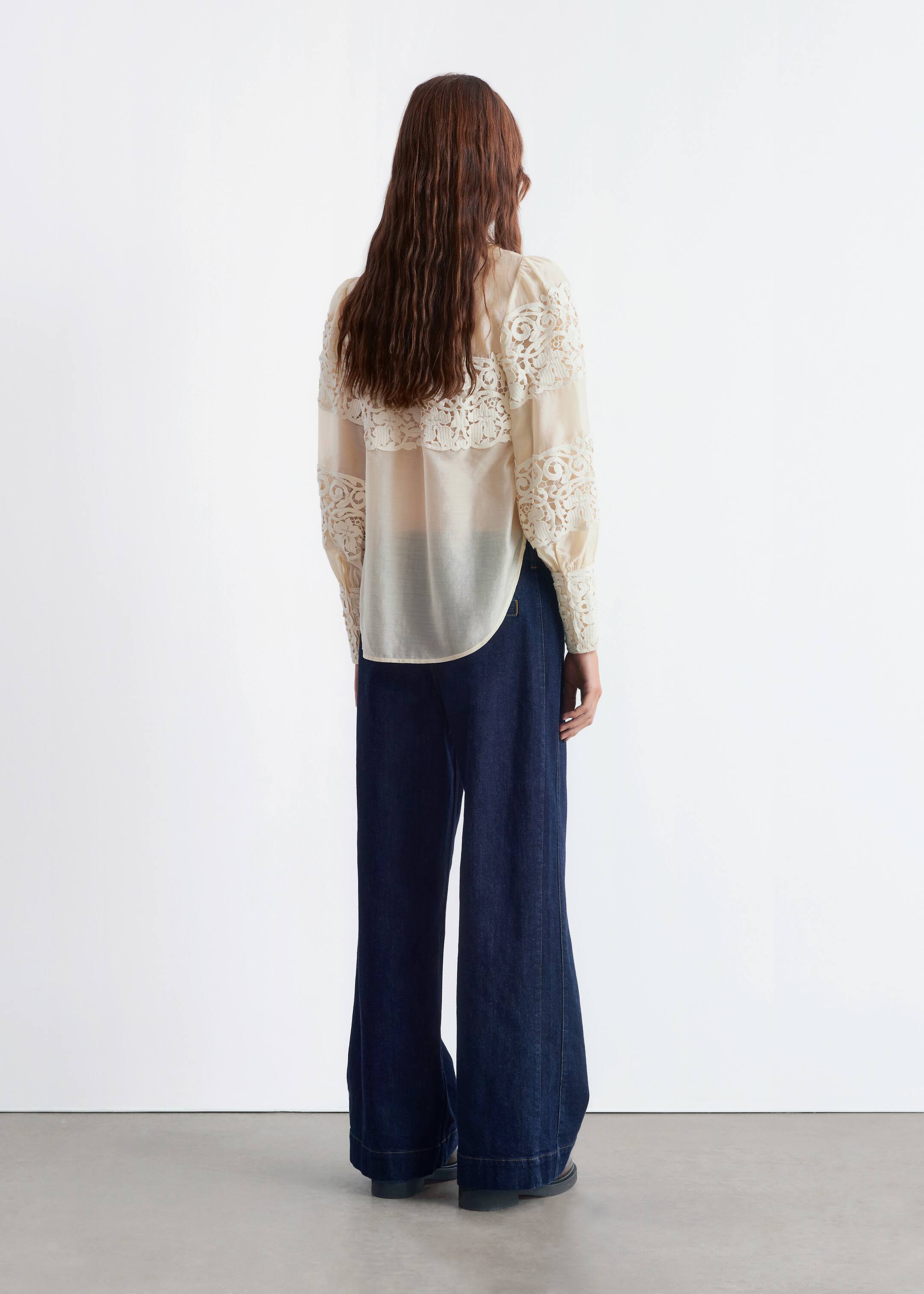 Grotere afbeelding bekijken: Blouse met kanten borduursel - Crème - DAMES | H&M BE 5