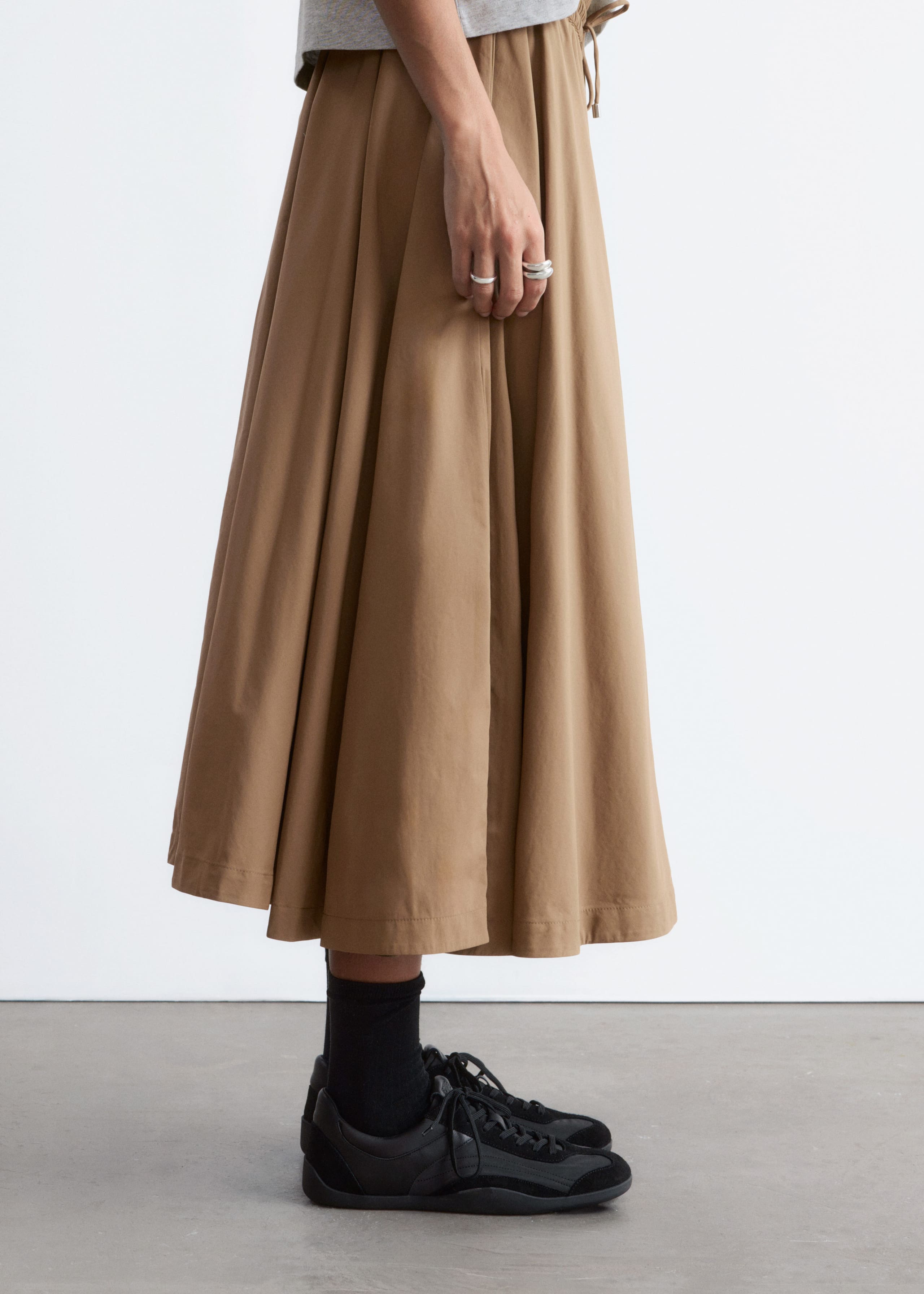 Image of Minimal Leather Sneakers