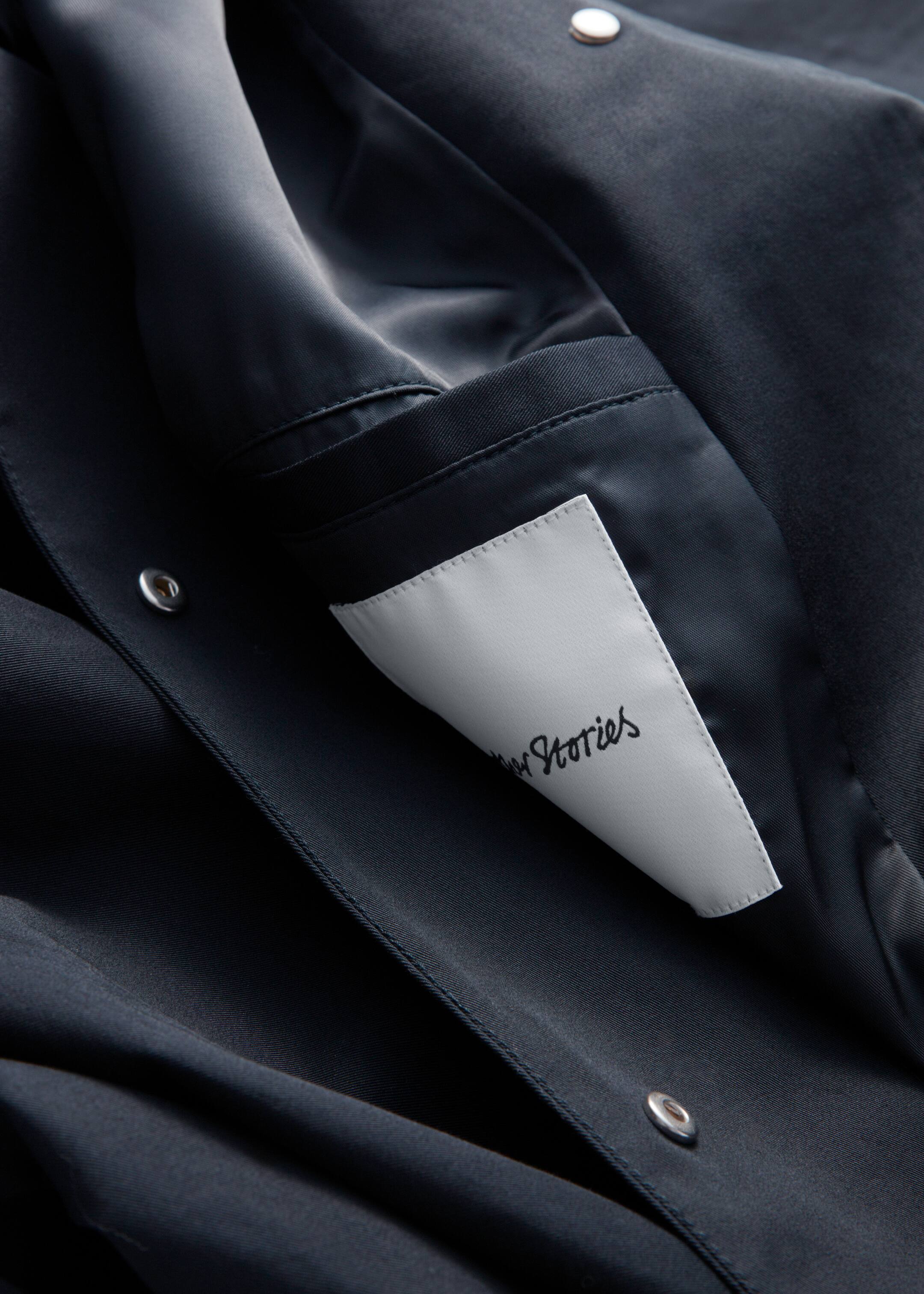 Grösseres Bild ansehen: A-Linien-Jacke mit Tunnelkragen - Dunkelblau - DAMEN | H&M CH 9
