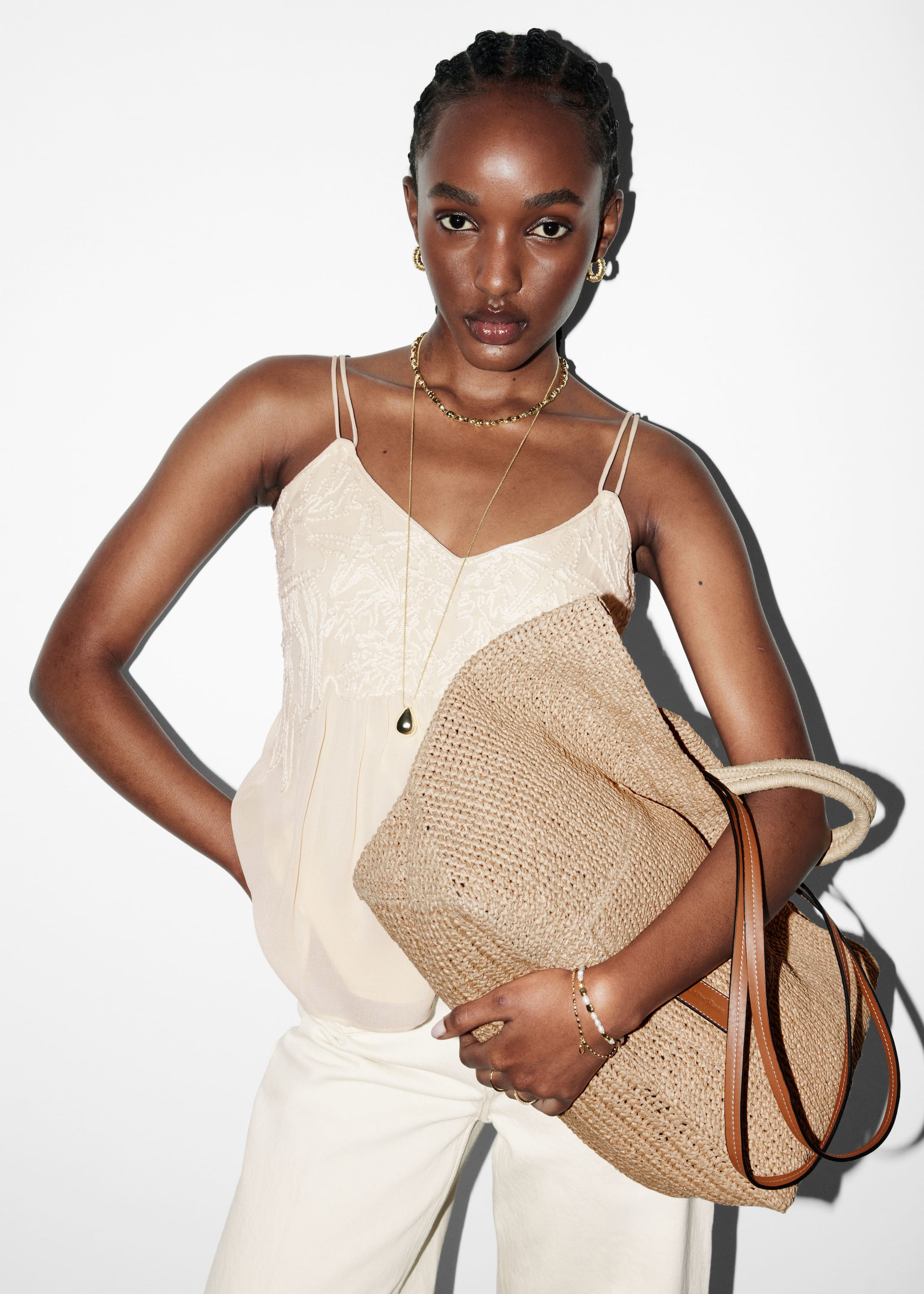 Größeres Bild ansehen: Große Tragetasche aus geflochtenem Stroh - Stroh - Ladies | H&M DE 1