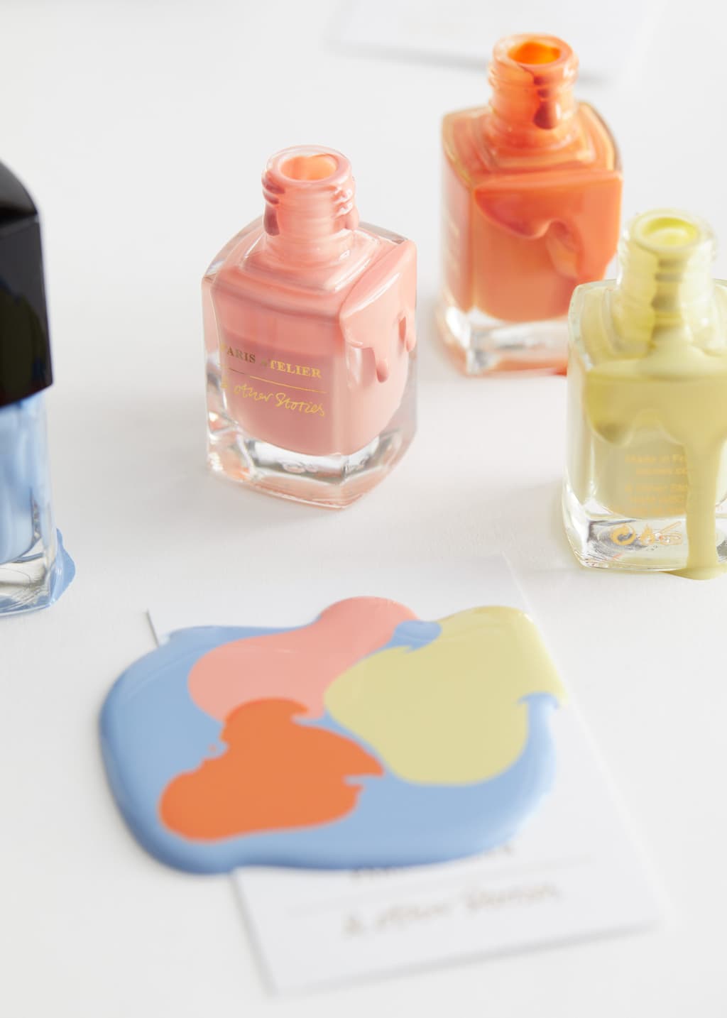 Laca de uñas - {{variantName}} - Detalle descriptivo