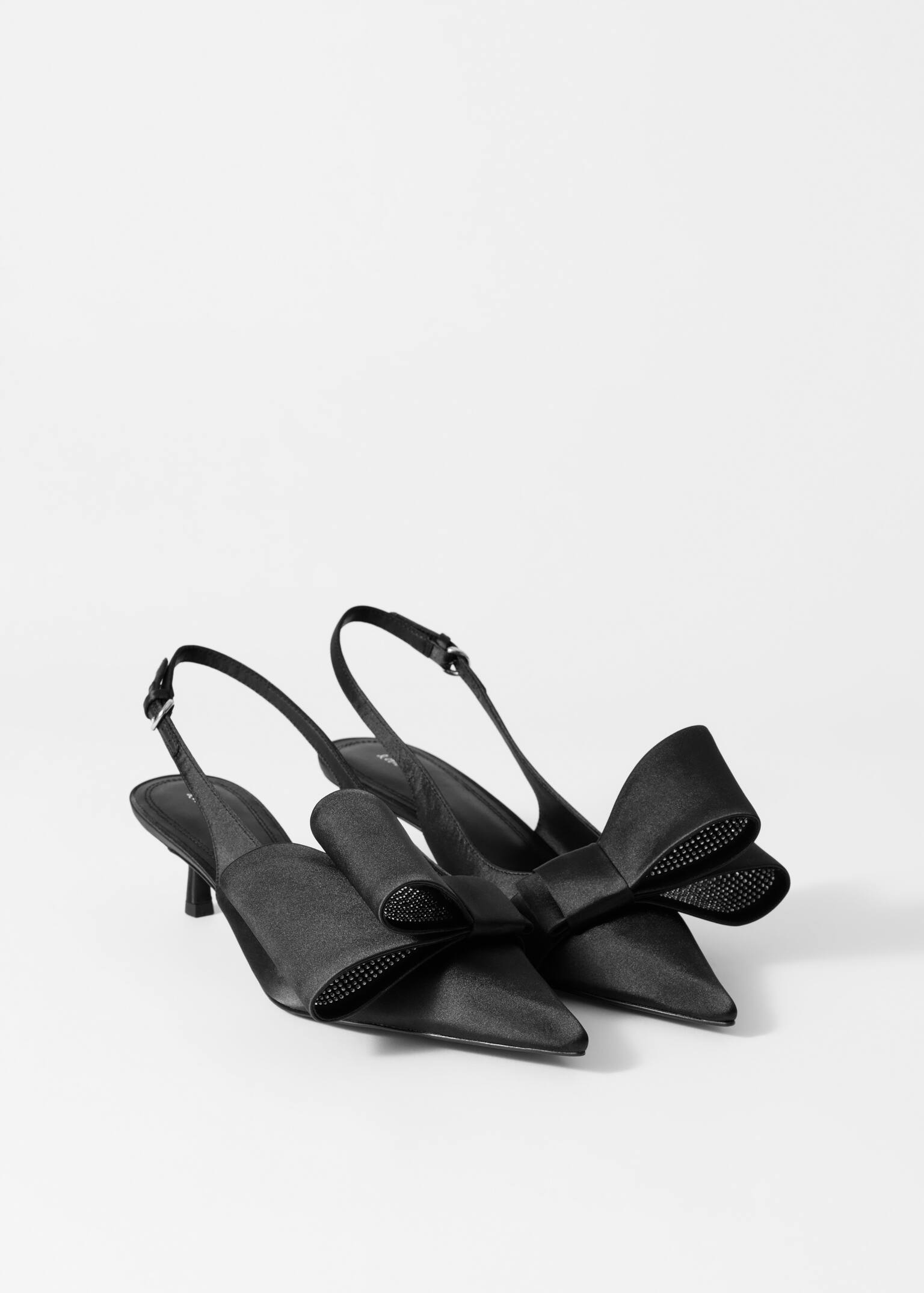 Bow-Embellished Satin Pumps - Black satin - 2