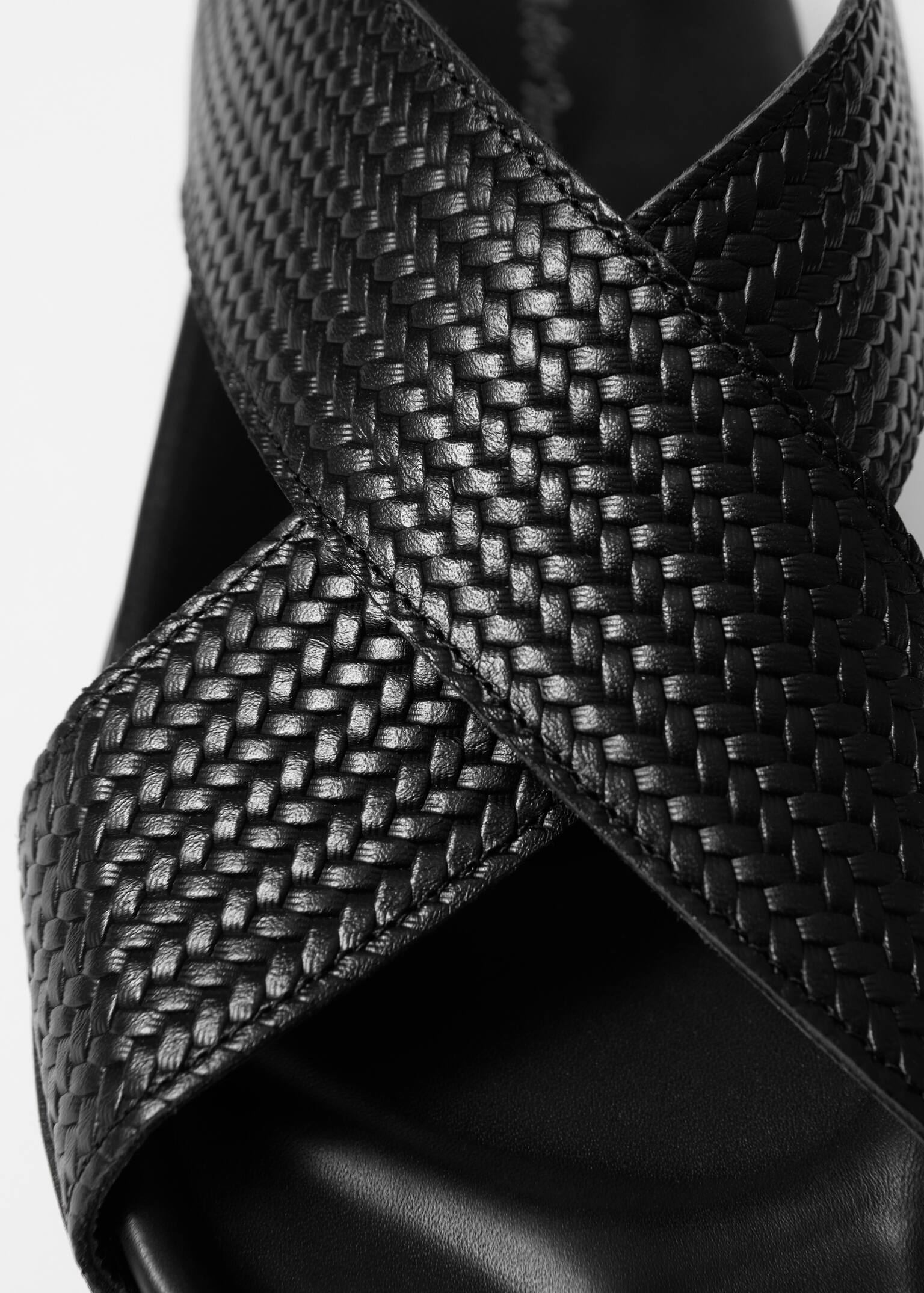 Sandaler i læder med krydsede bånd - Sort - 3