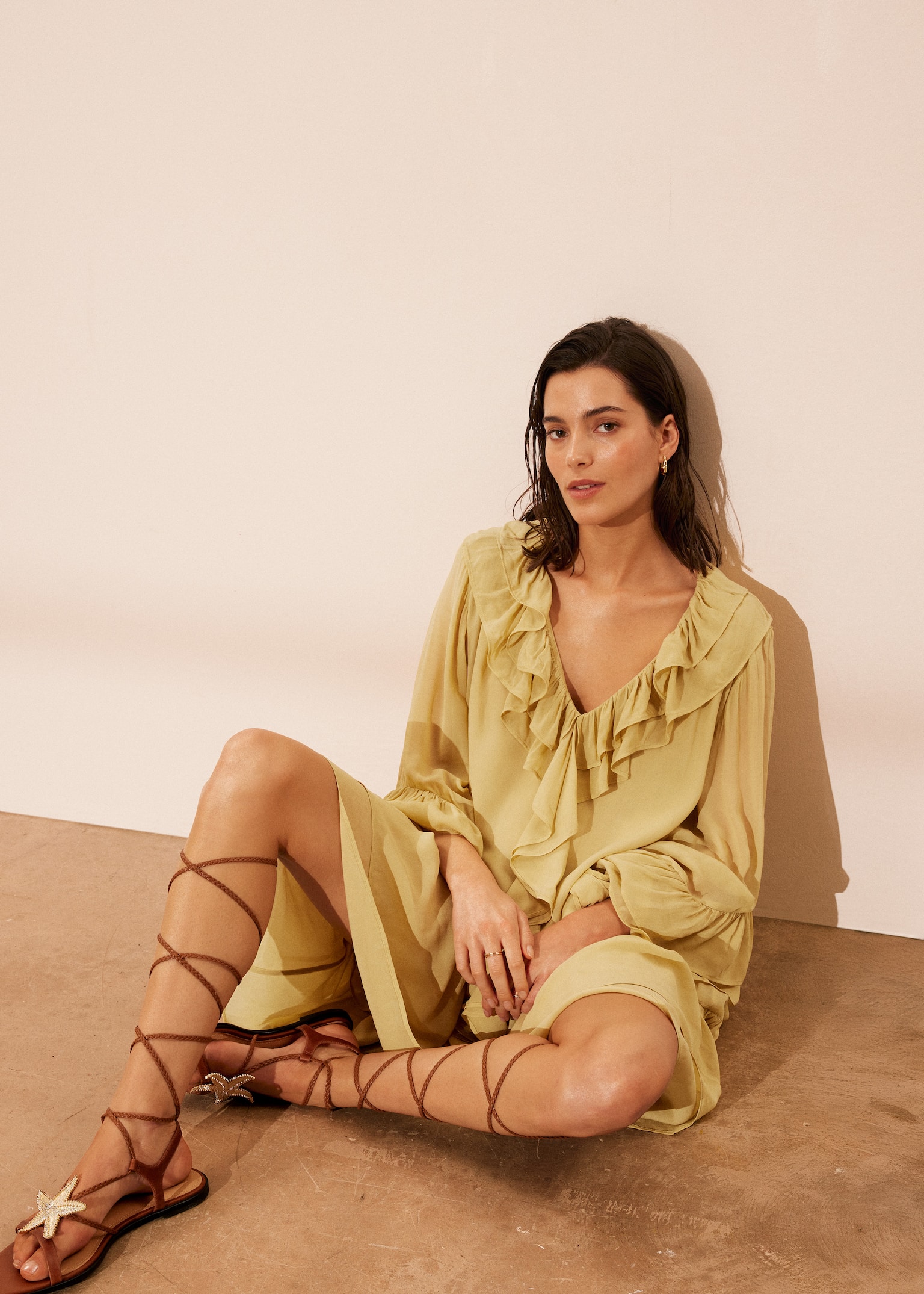 Embellished Strappy Sandals - Καφέ