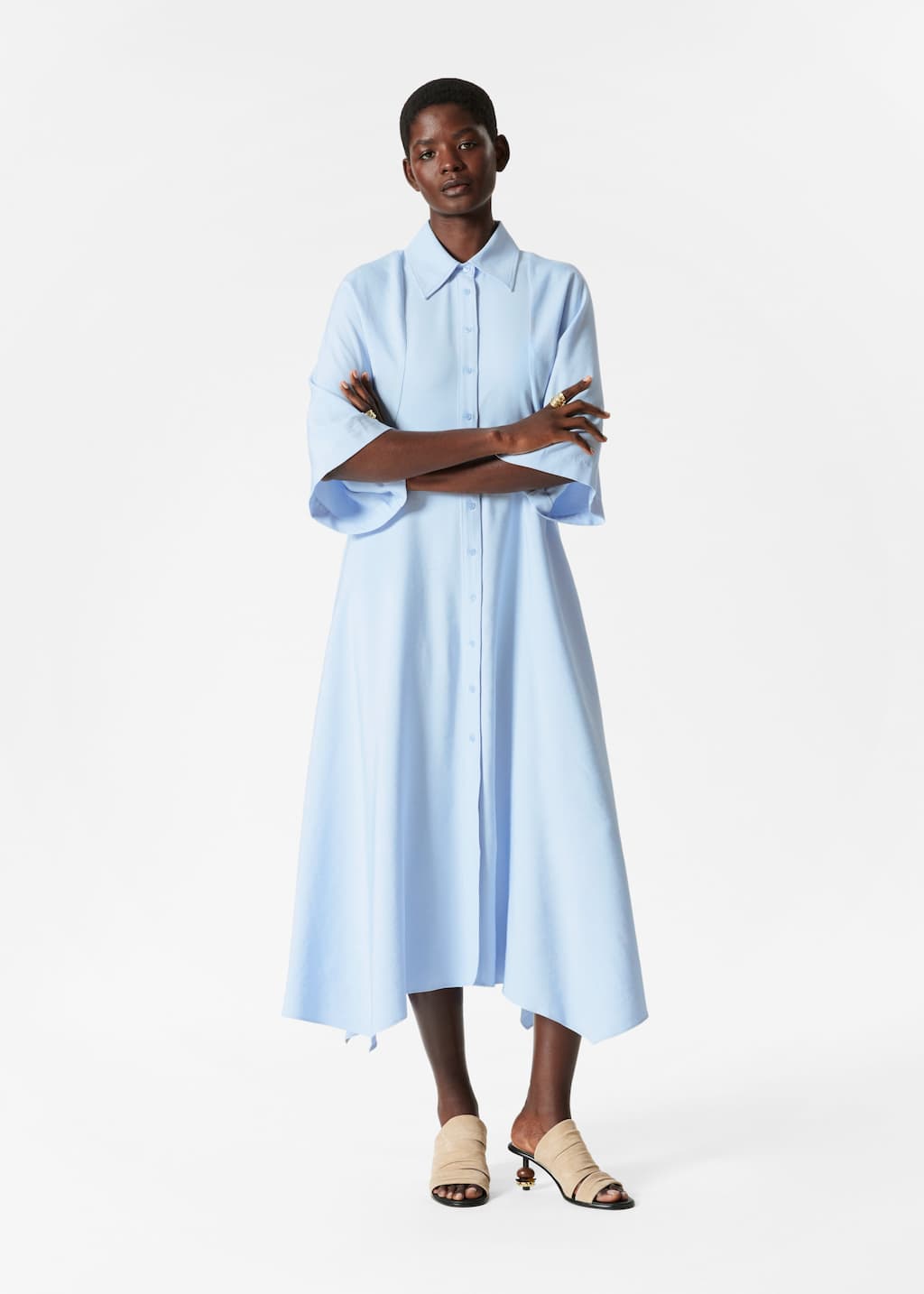 Midilång skjortklänning – Svart – lookbook