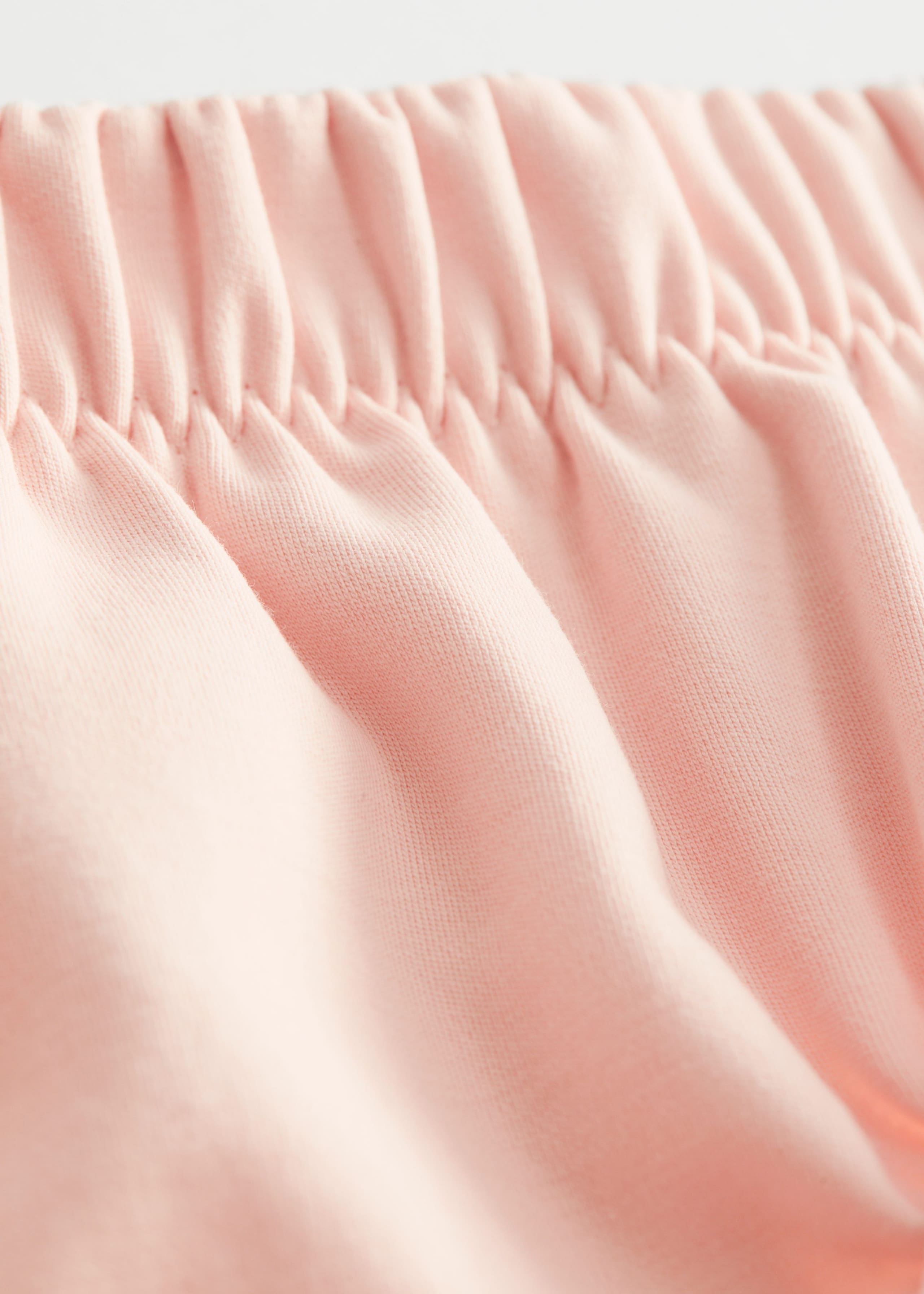 Gathered Briefs - {{variantName}} - Detalle descriptivo