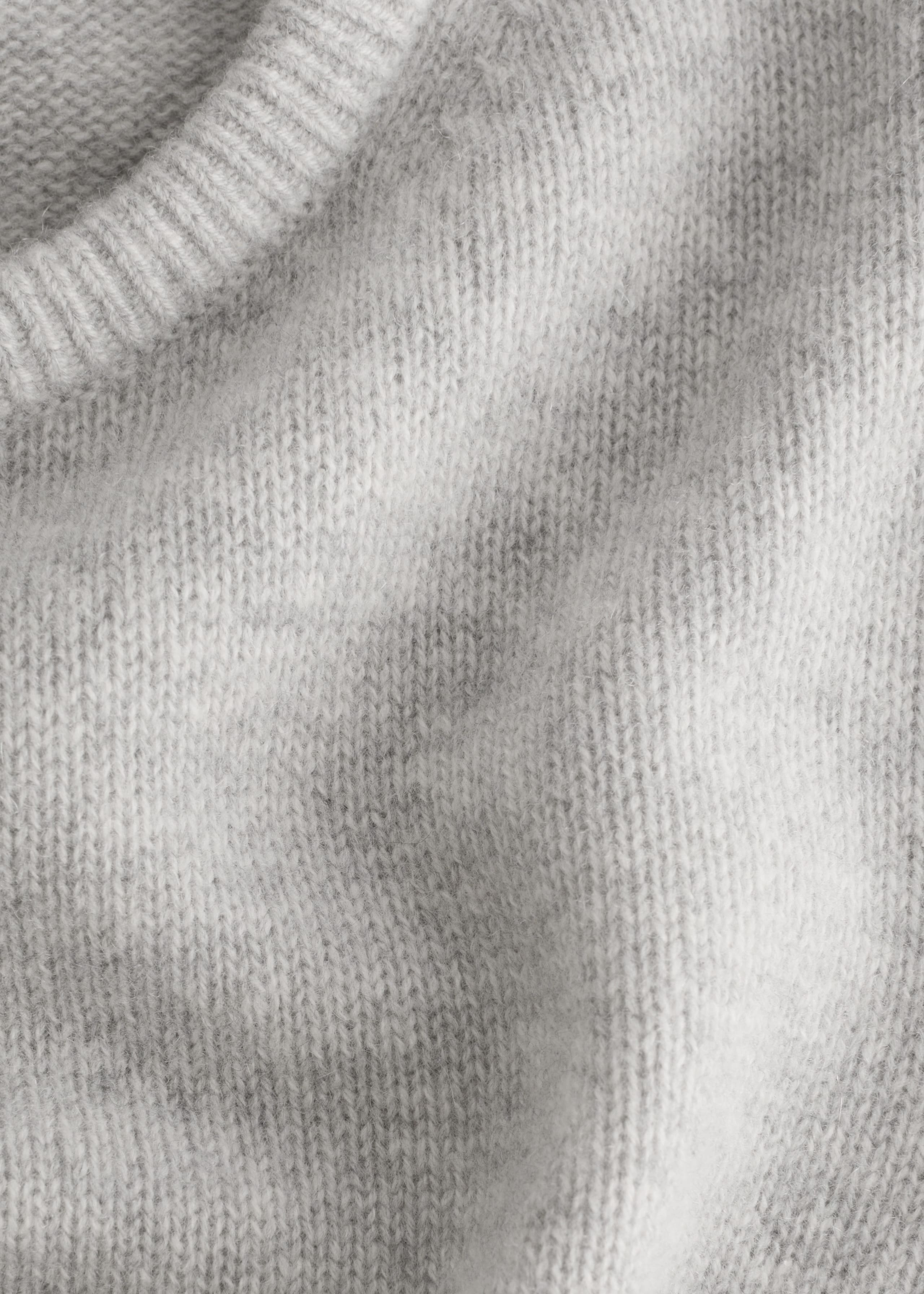 Image of Stickad t-shirt i kashmir