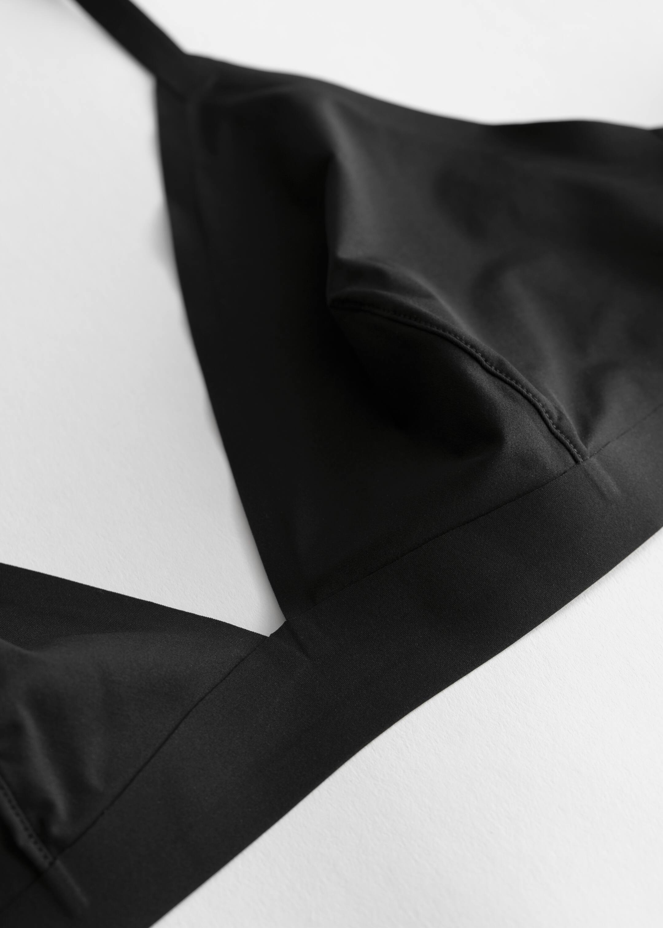 View larger image: Seamless Soft Triangle Bra - Black - Ladies | H&M GB 2