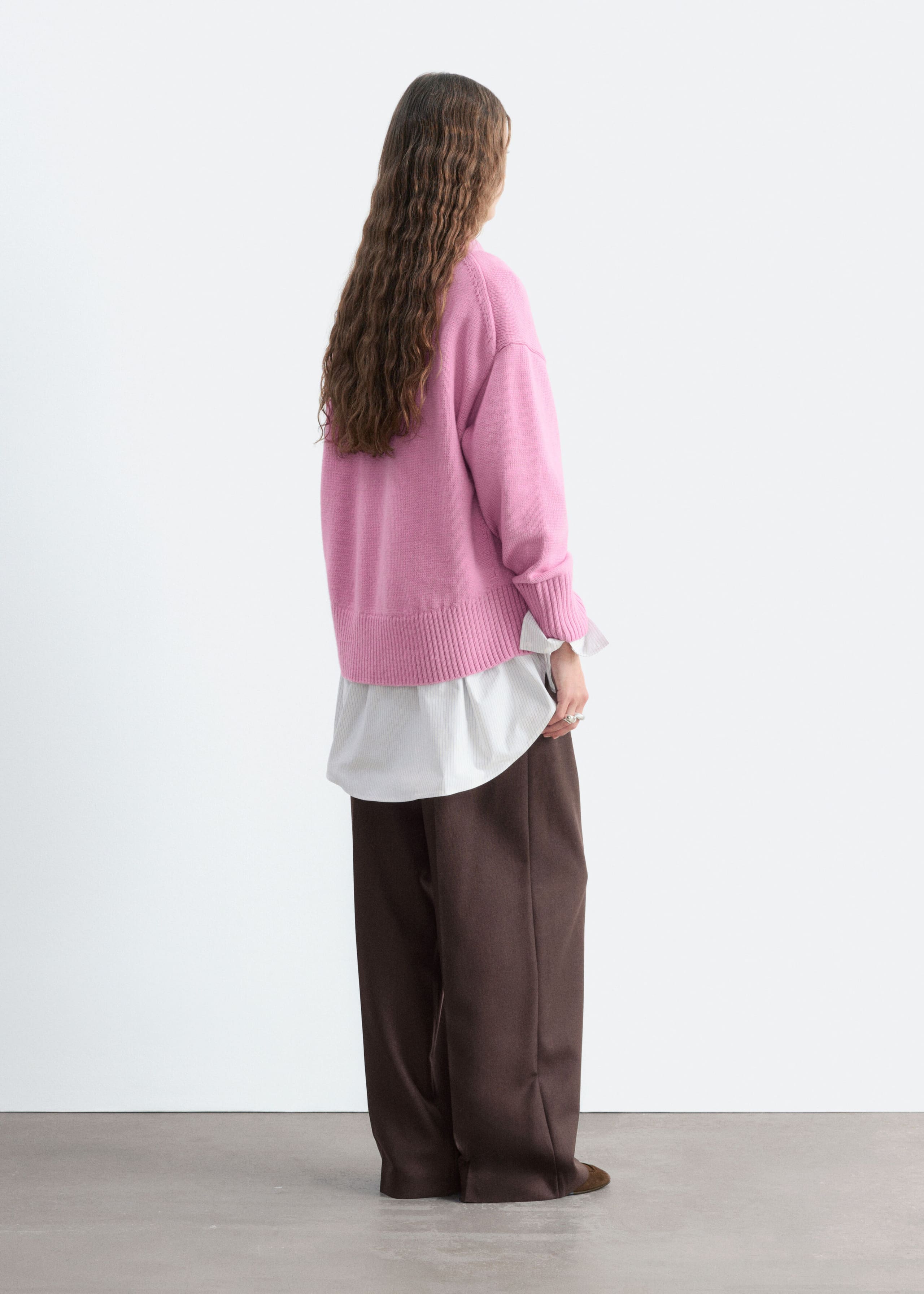 Oversized Wool Jumper - Pink - Lookbook