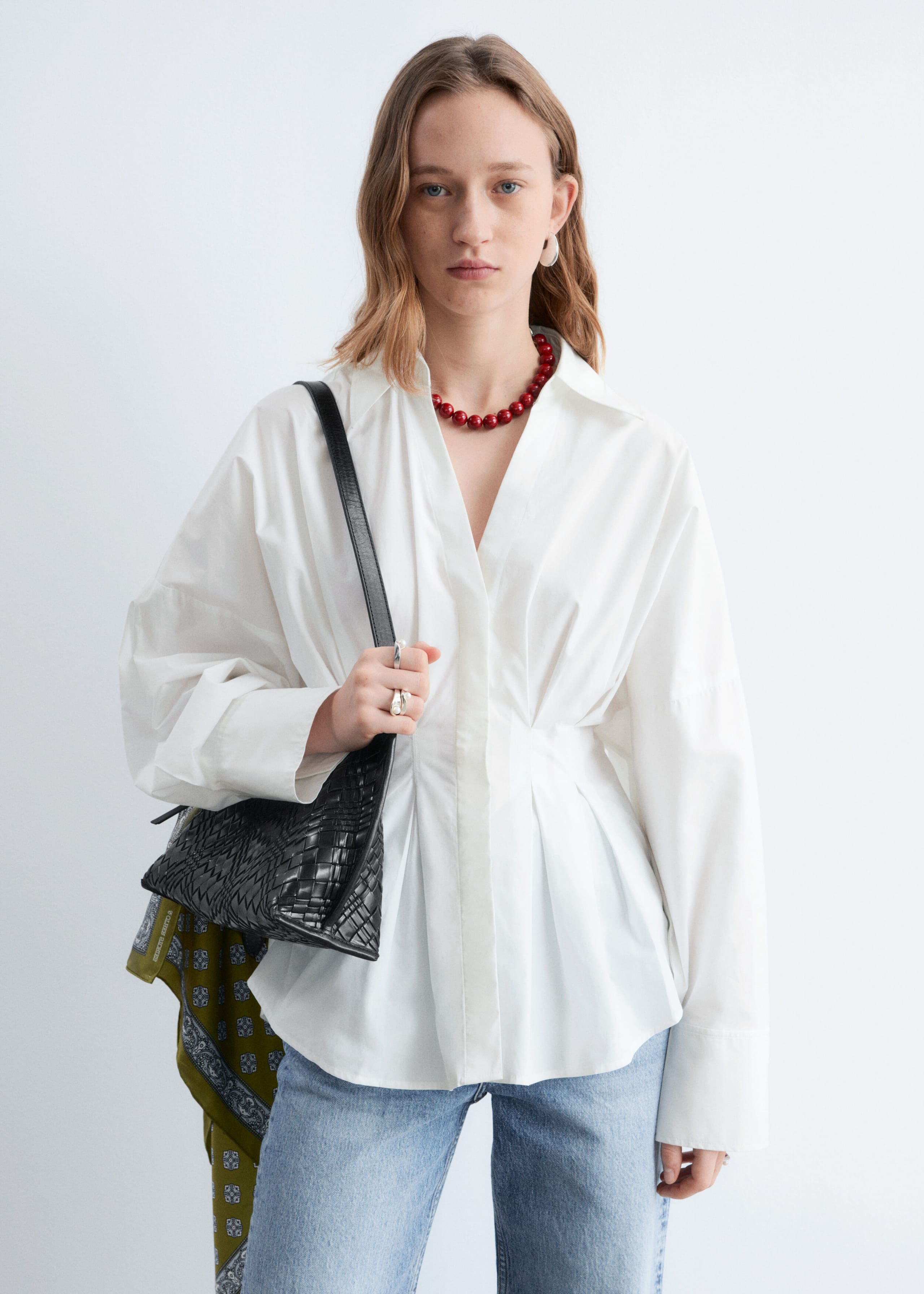 Image of Bawełniana koszula z dopasowaną talią